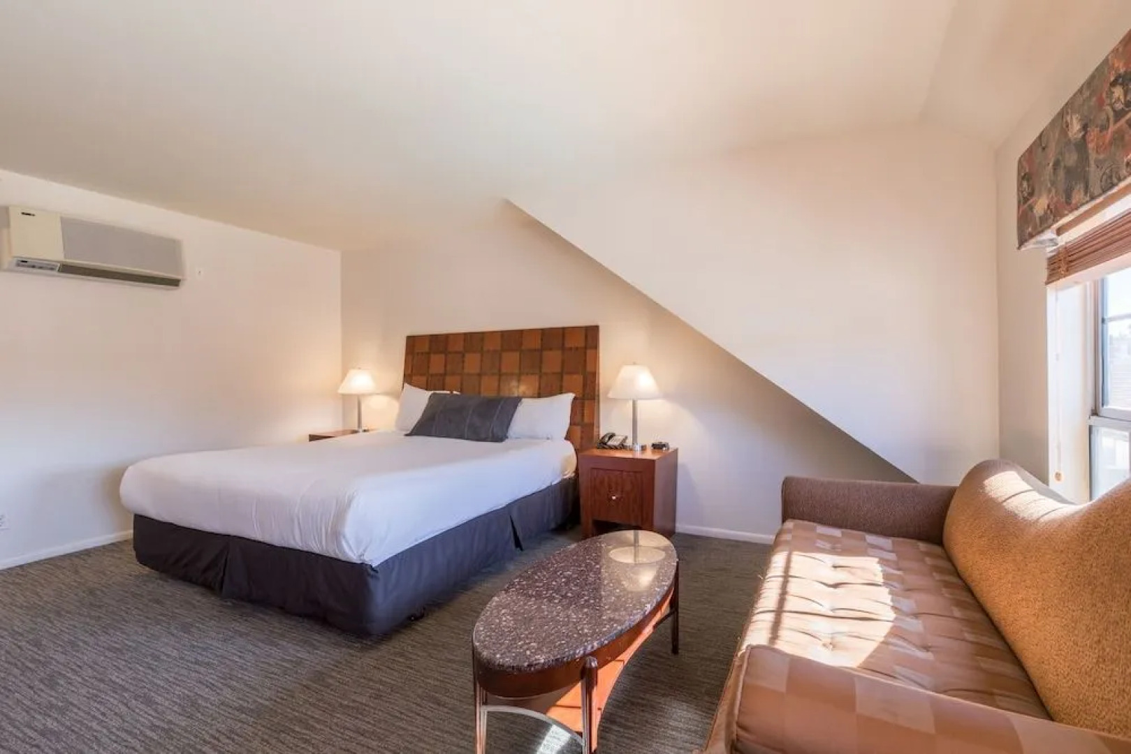 Royal Copenhagen Inn