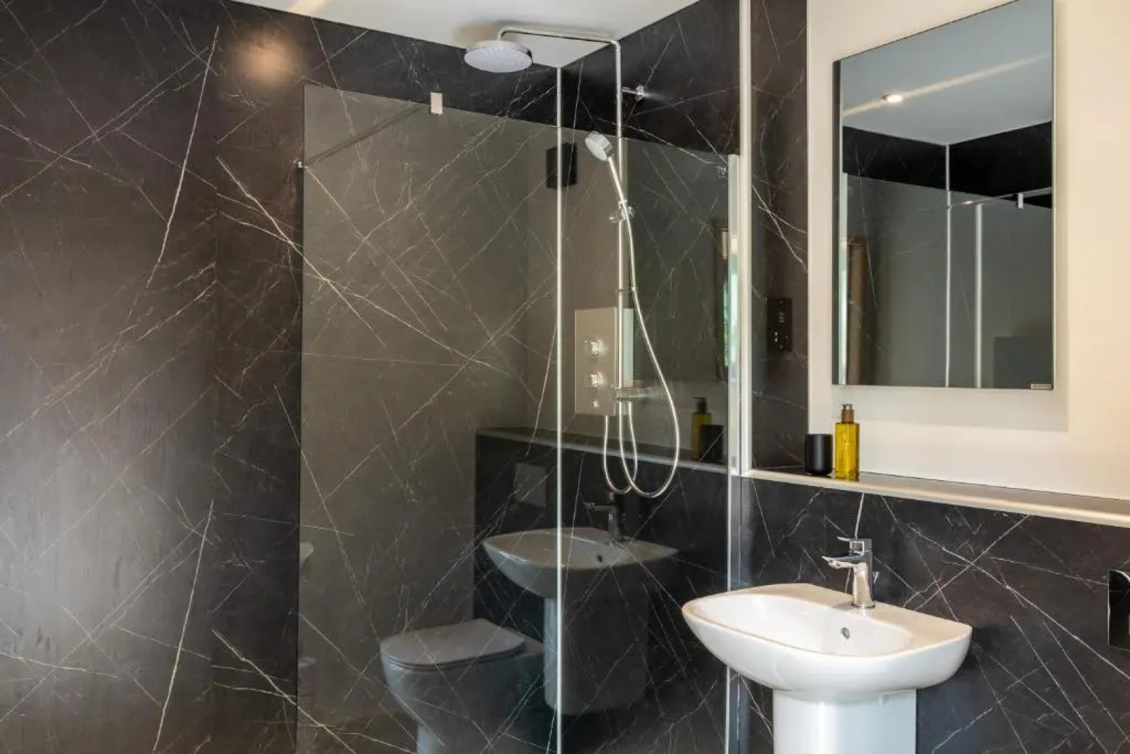 The Jungle - Unique Cabin in Millport