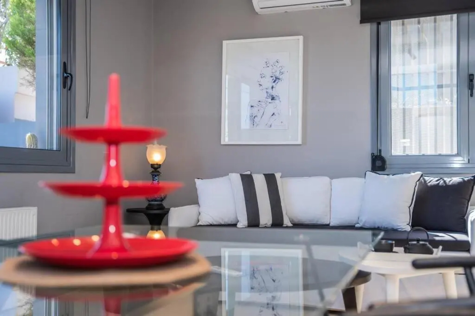 Maya’s residence by the sea w/garden and BBQ