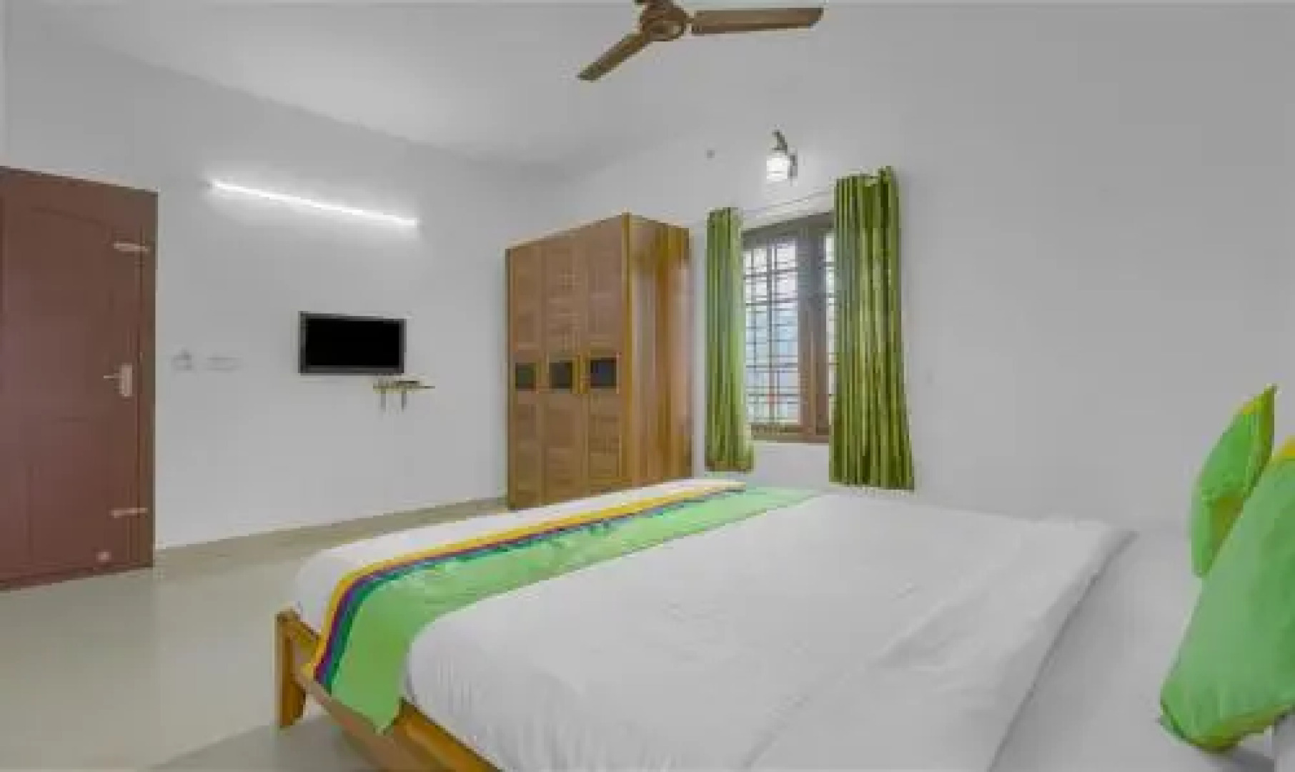 Lake Gardens Resorts