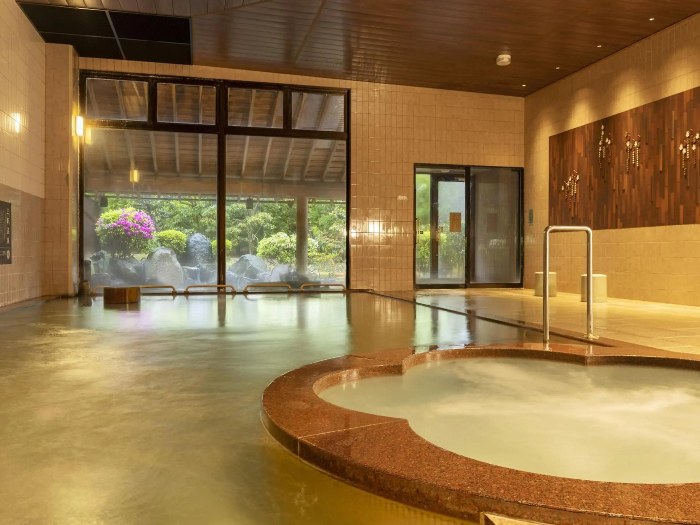 Ooedo Onsen Monogatari Premium Saiki Bekkan