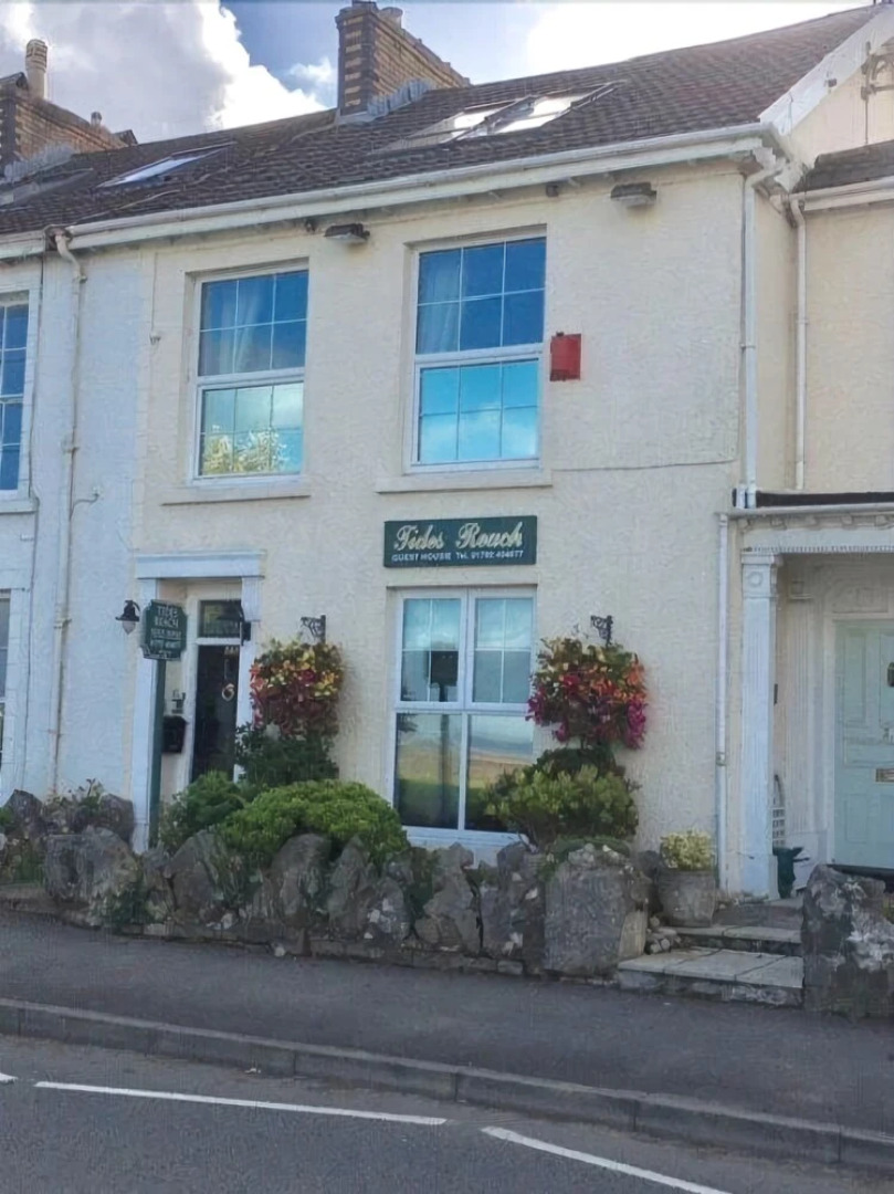 Tides Reach Guest House