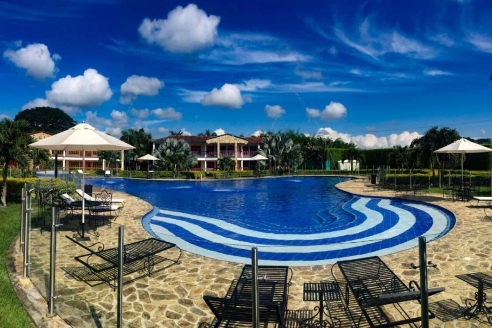 Hotel Campestre Café Café