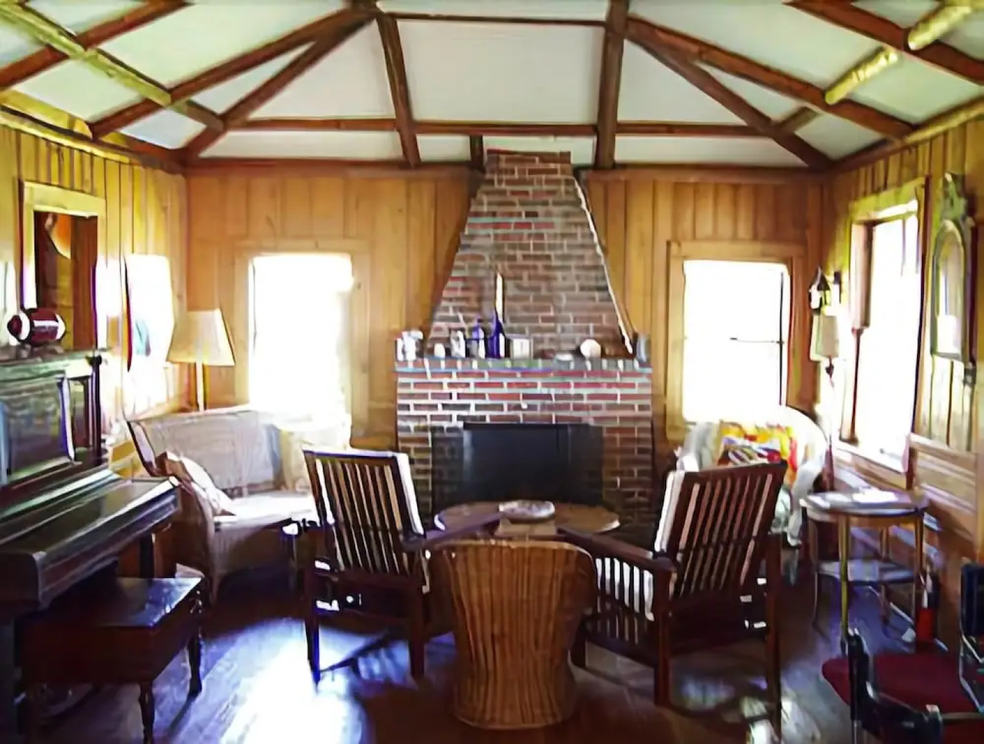 Gray Cottage - Three Bedroom Home