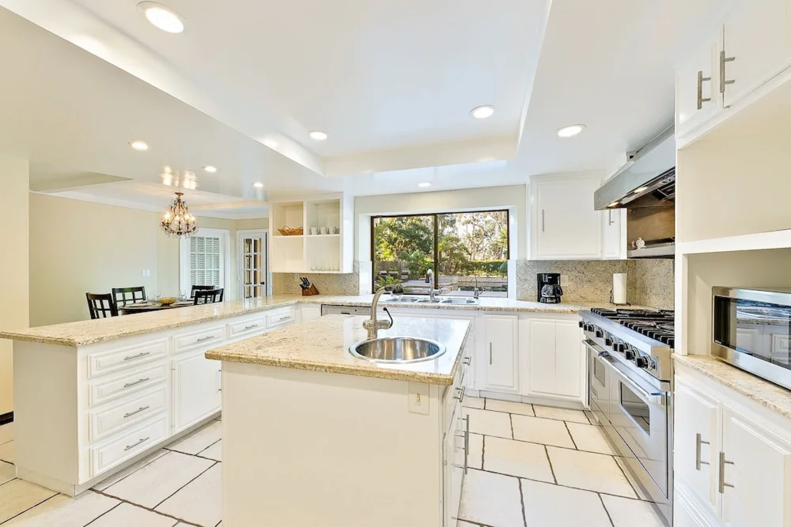 5BDRM Villa Via Mil Cumbres