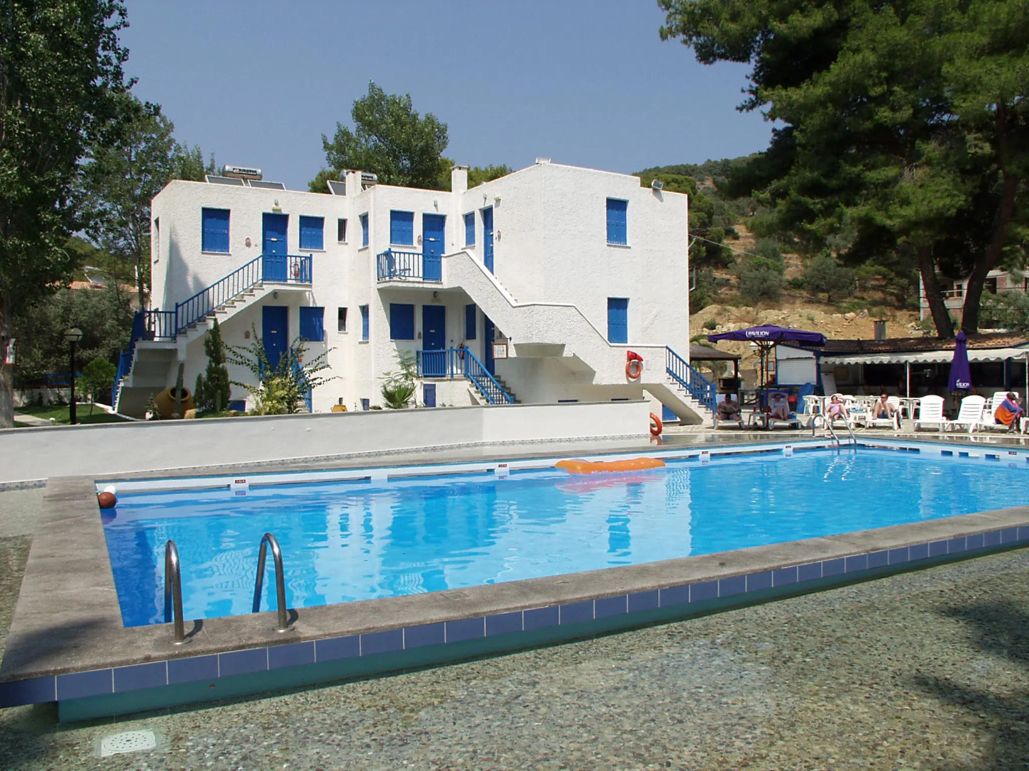 Cascade Holiday Resort