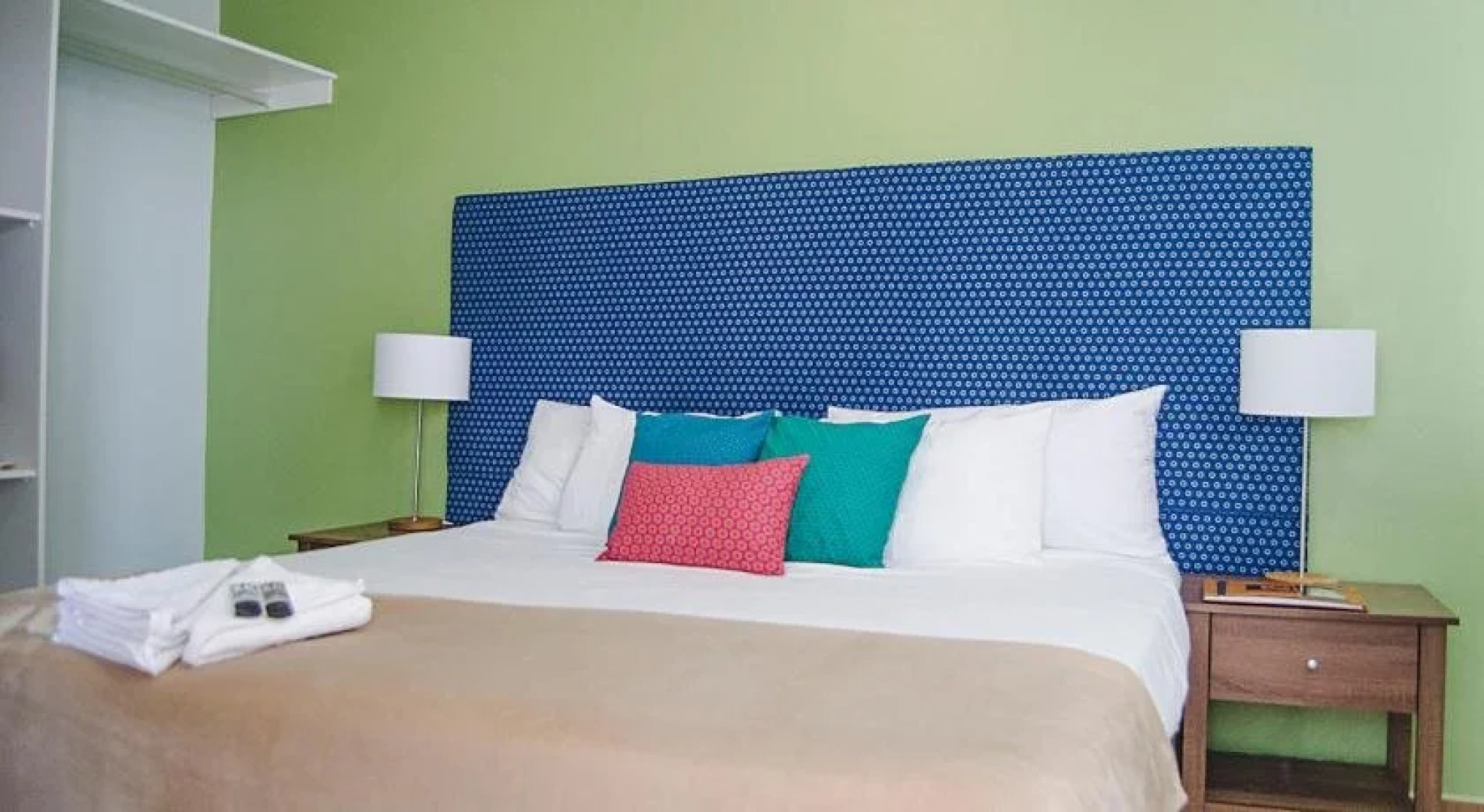 Hokahanya Inn & Conference Centre