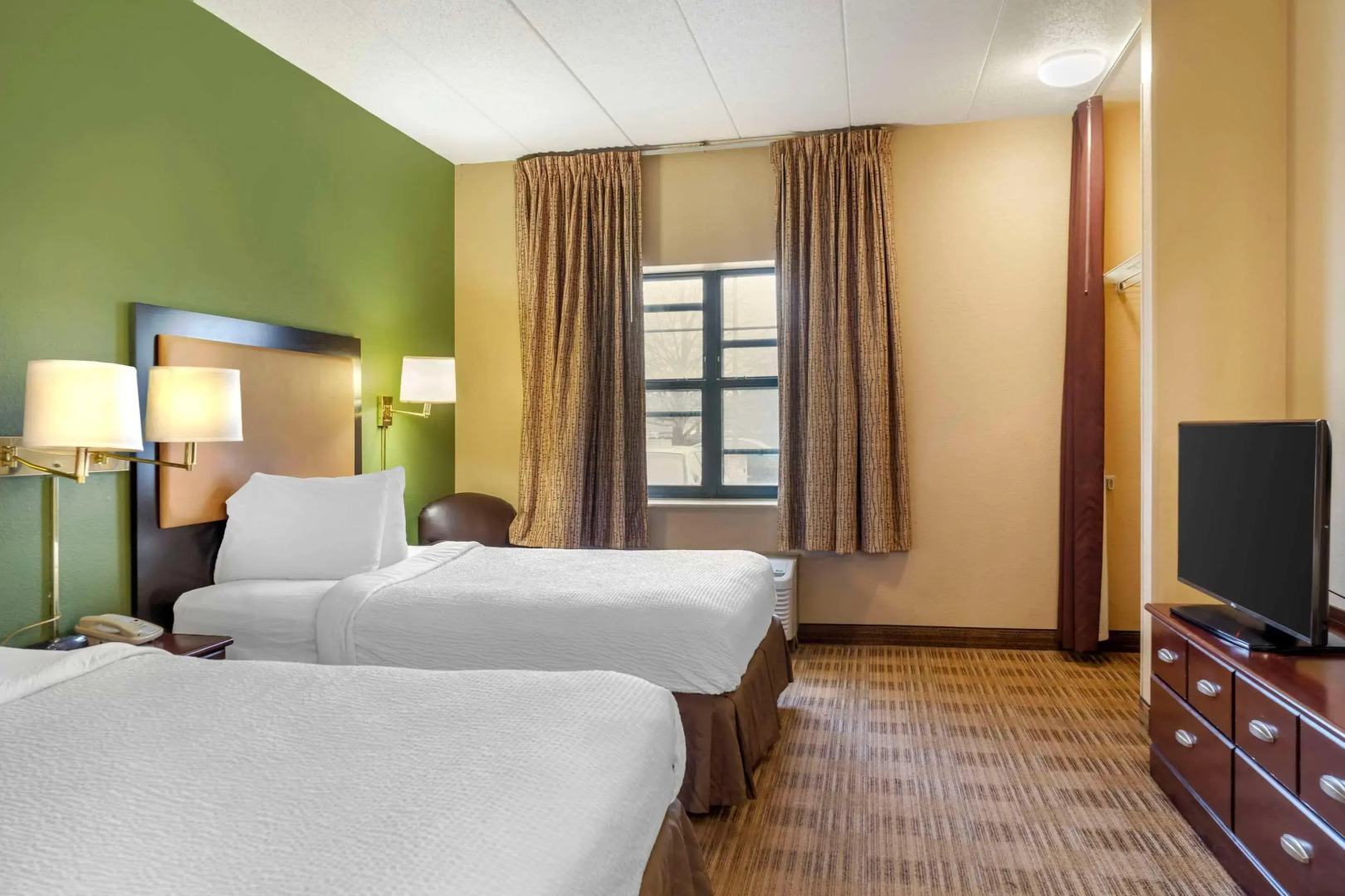 MainStay Suites Chicago Hillside