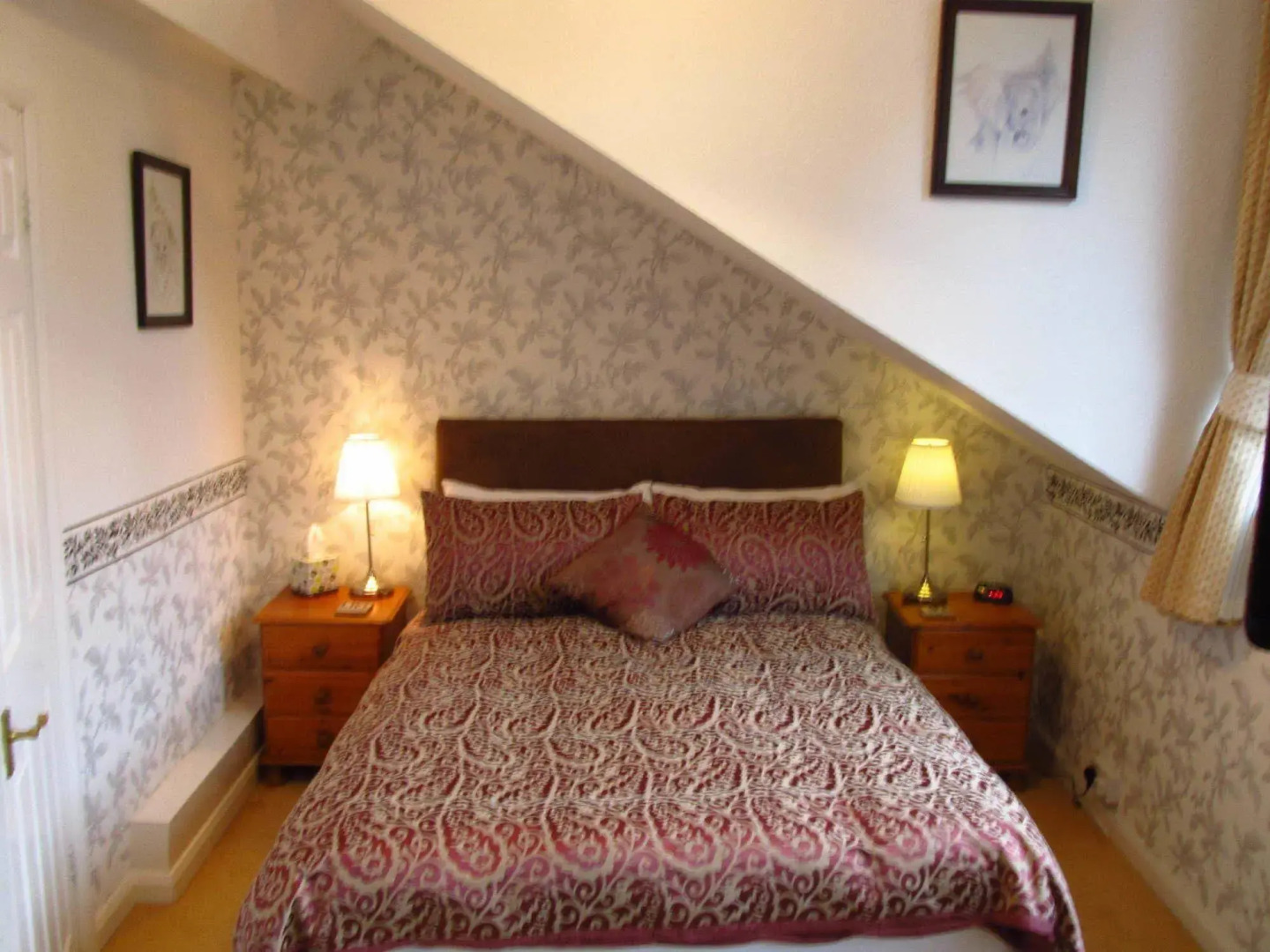 Broadlands Guest House