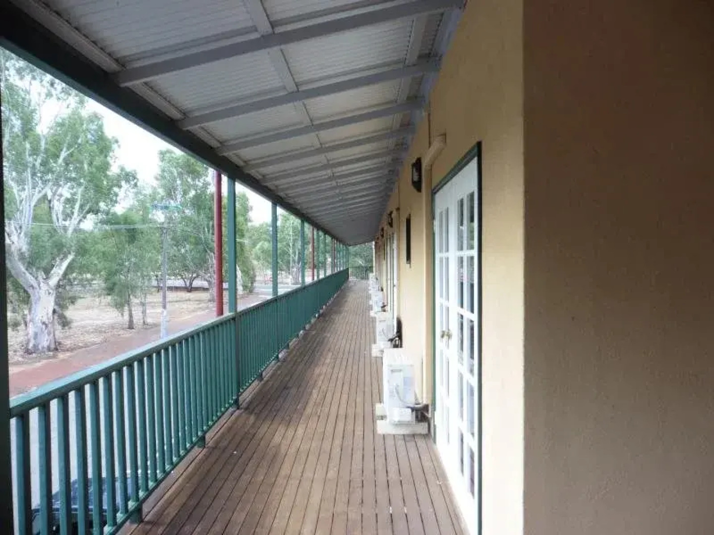 The Nosh and Nod - Howick Street