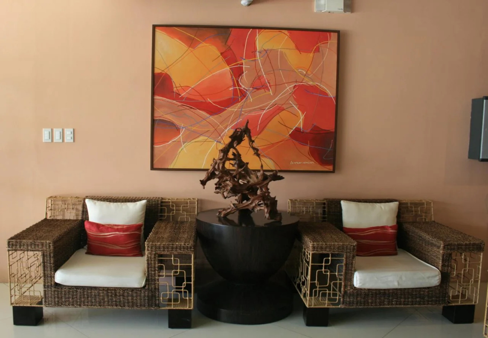 Allure Hotel & Suites