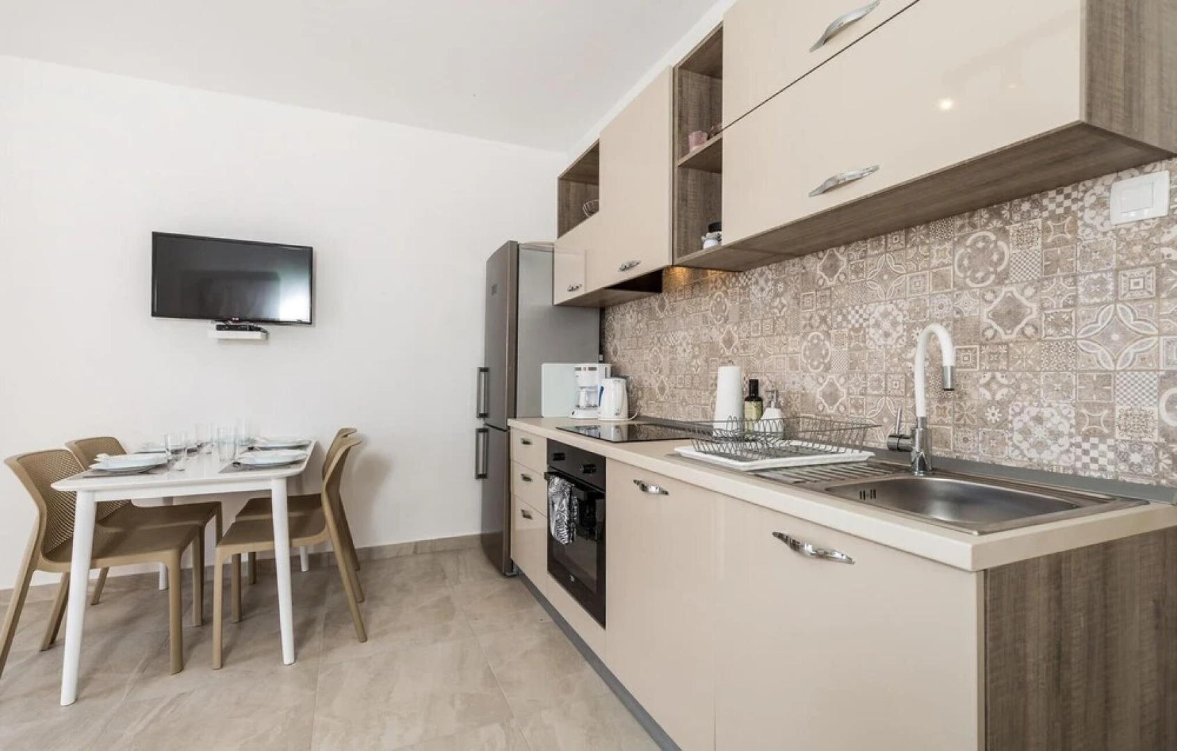 Beautiful Apartment in Sveti Juraj With Wifi and 2 Bedrooms