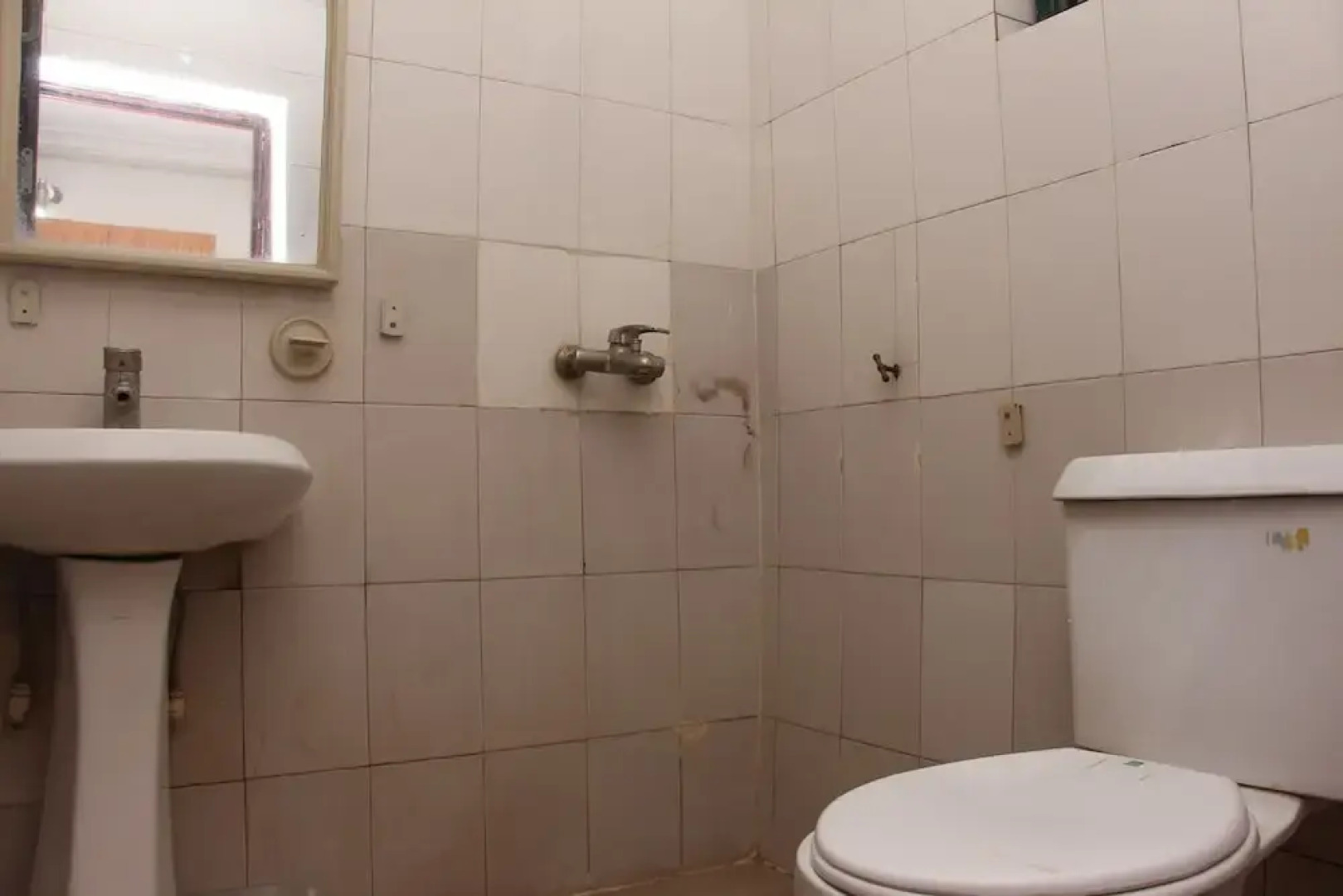 Halims Hotel & Towers