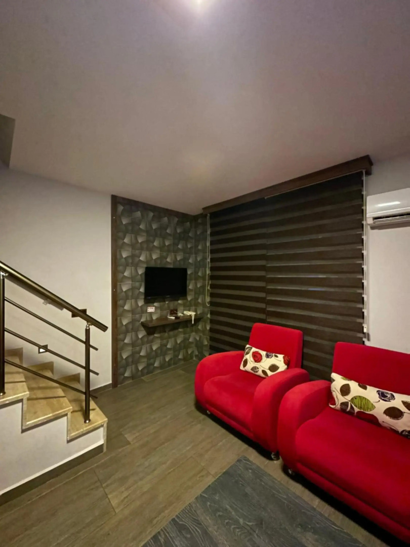 Dolphin Apart & Hotel