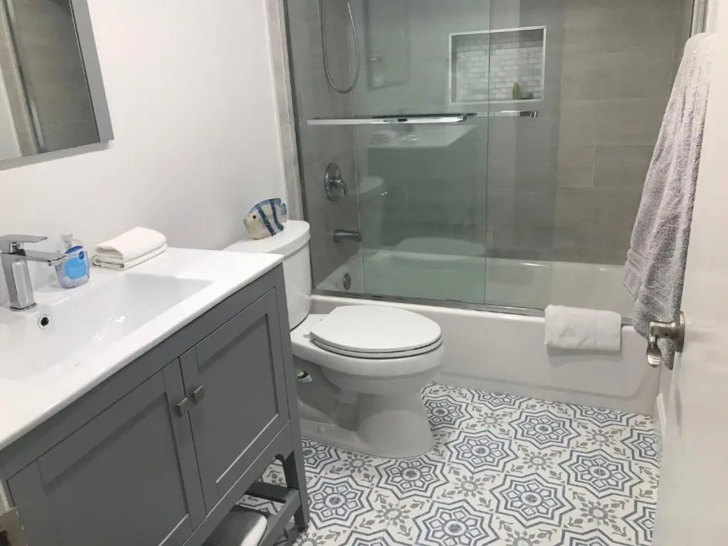 Licensed Mgr - Brand New Luxurious Oceanfront Condo! Stunning Views! Beach Resort! 2 King Beds!