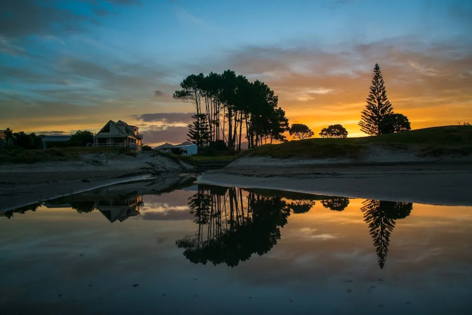 Surf N Stay Whangamata - Hostel