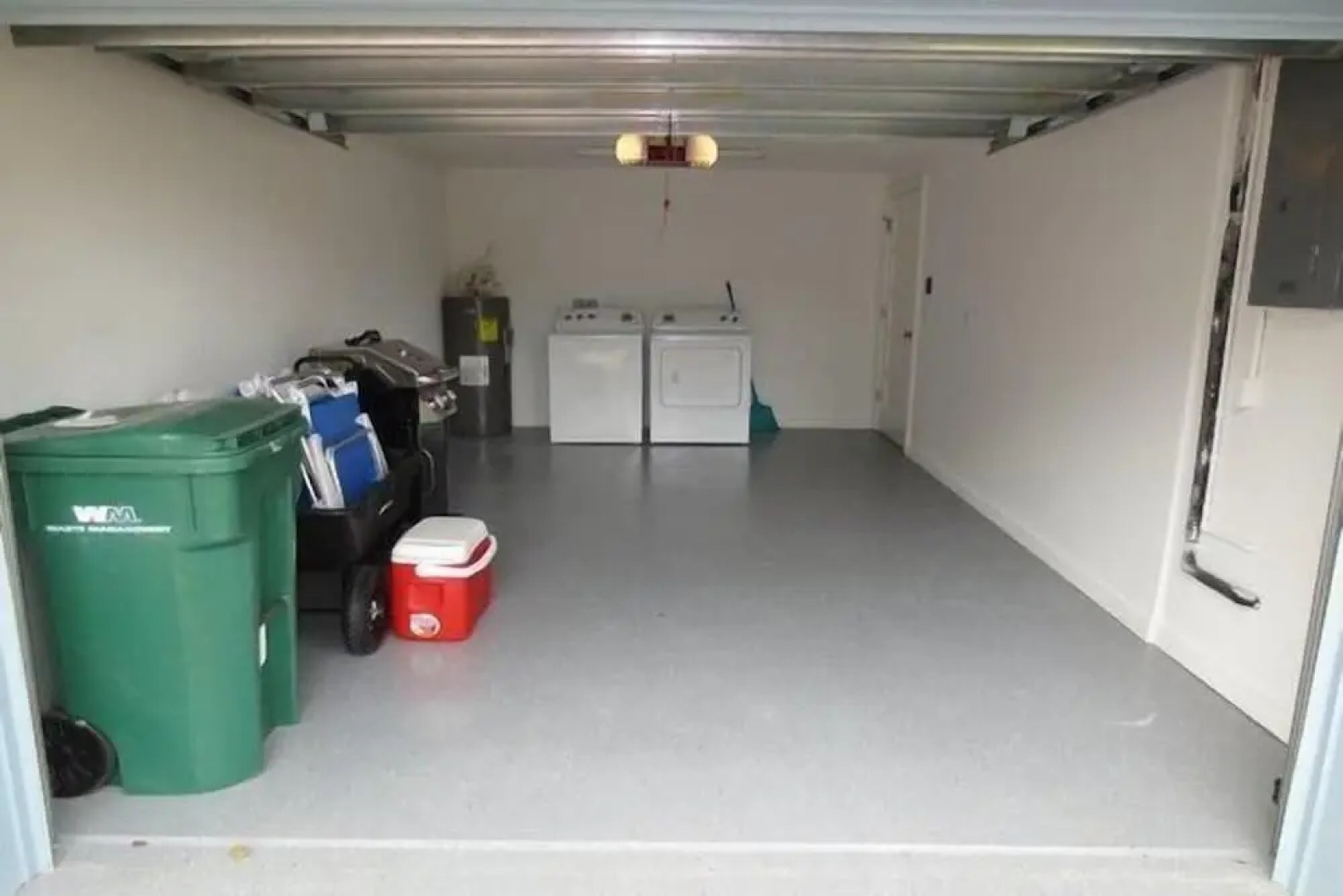 Lizzie Lu's Island Retreat