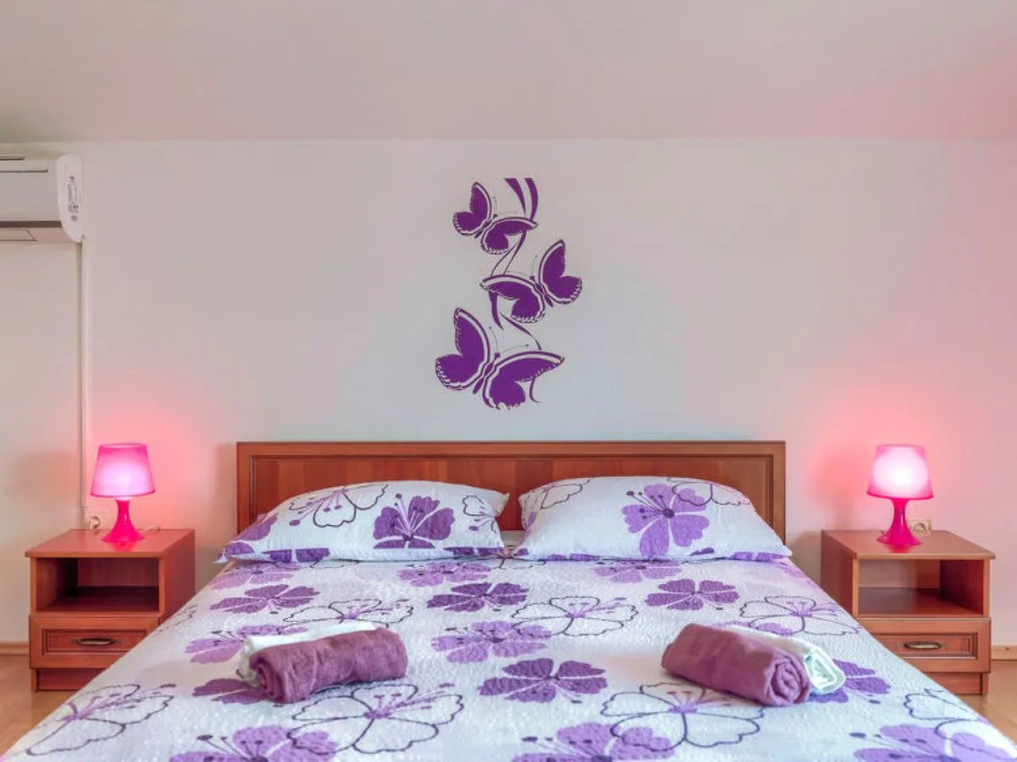 Holiday Home Nikolina (ROJ412)