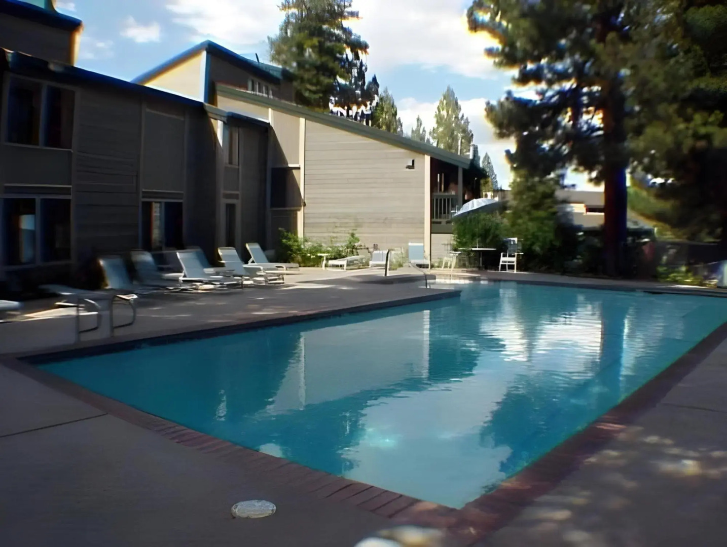 The Summit Condominiums by 101 Great Escapes