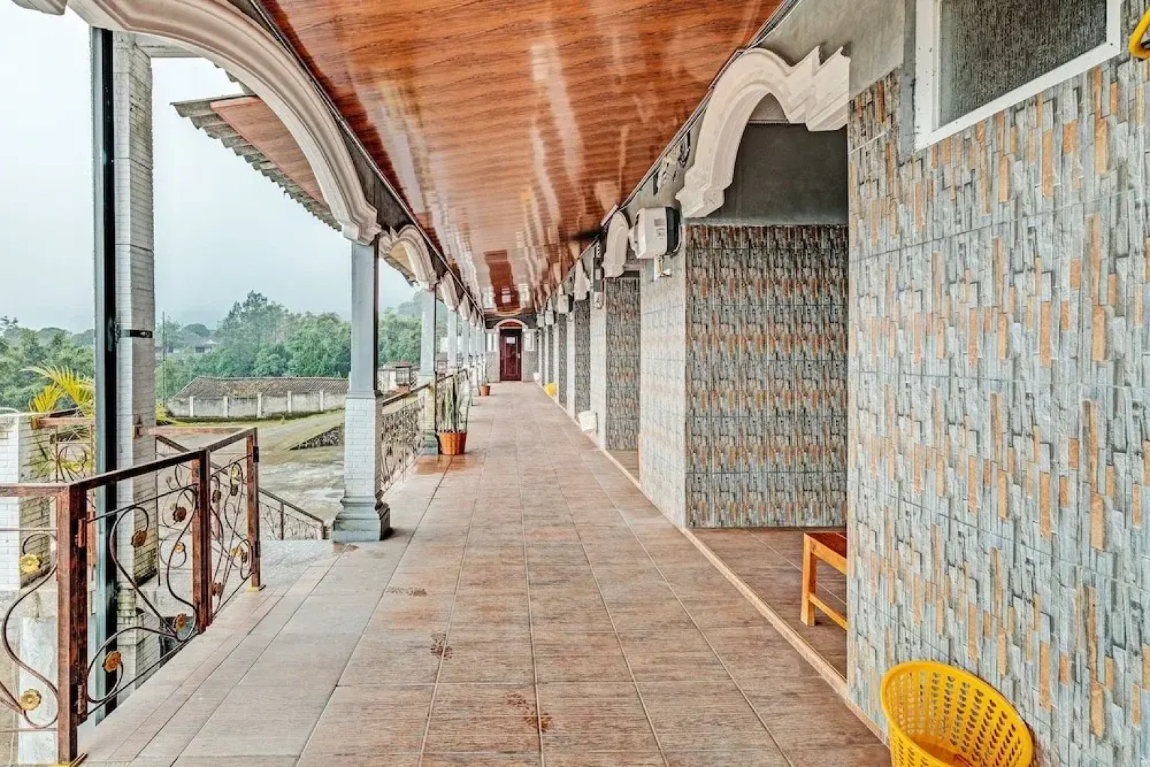 Capital O 92276 Hotel Pesona Gunung