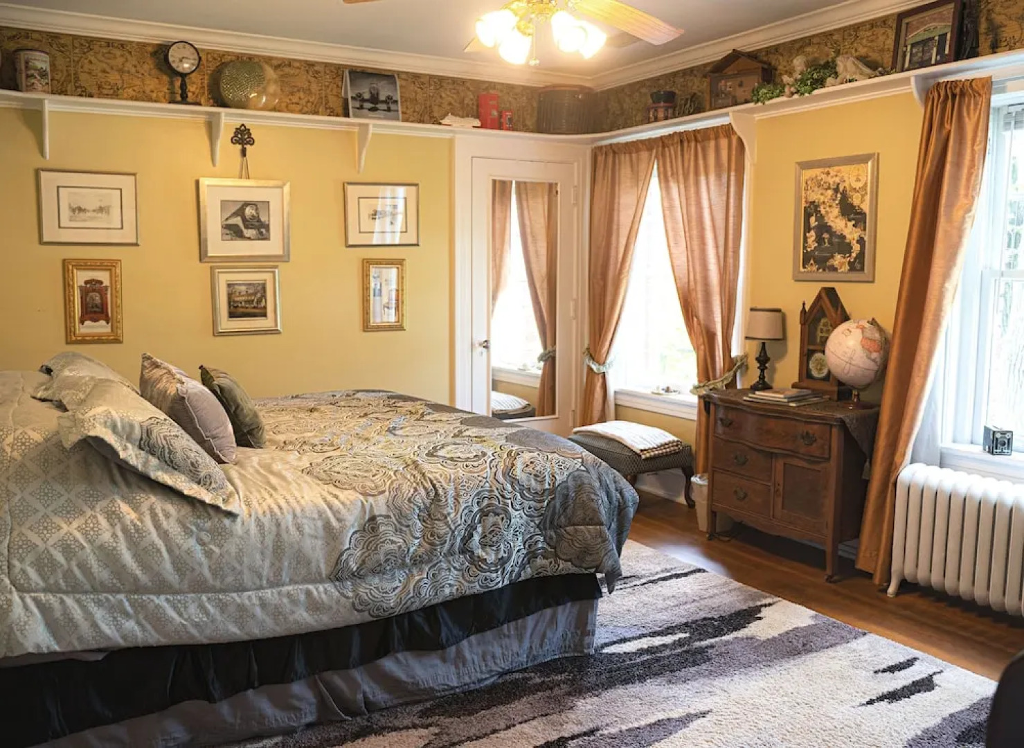 Inn on Crescent Lake Bed and Breakfast