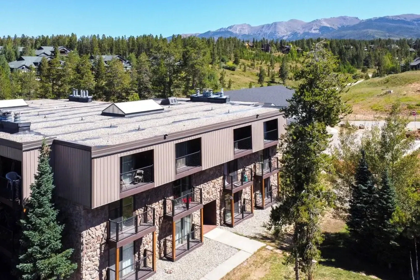 Elevated Fraser Condo w/ Mountain View & Amenities