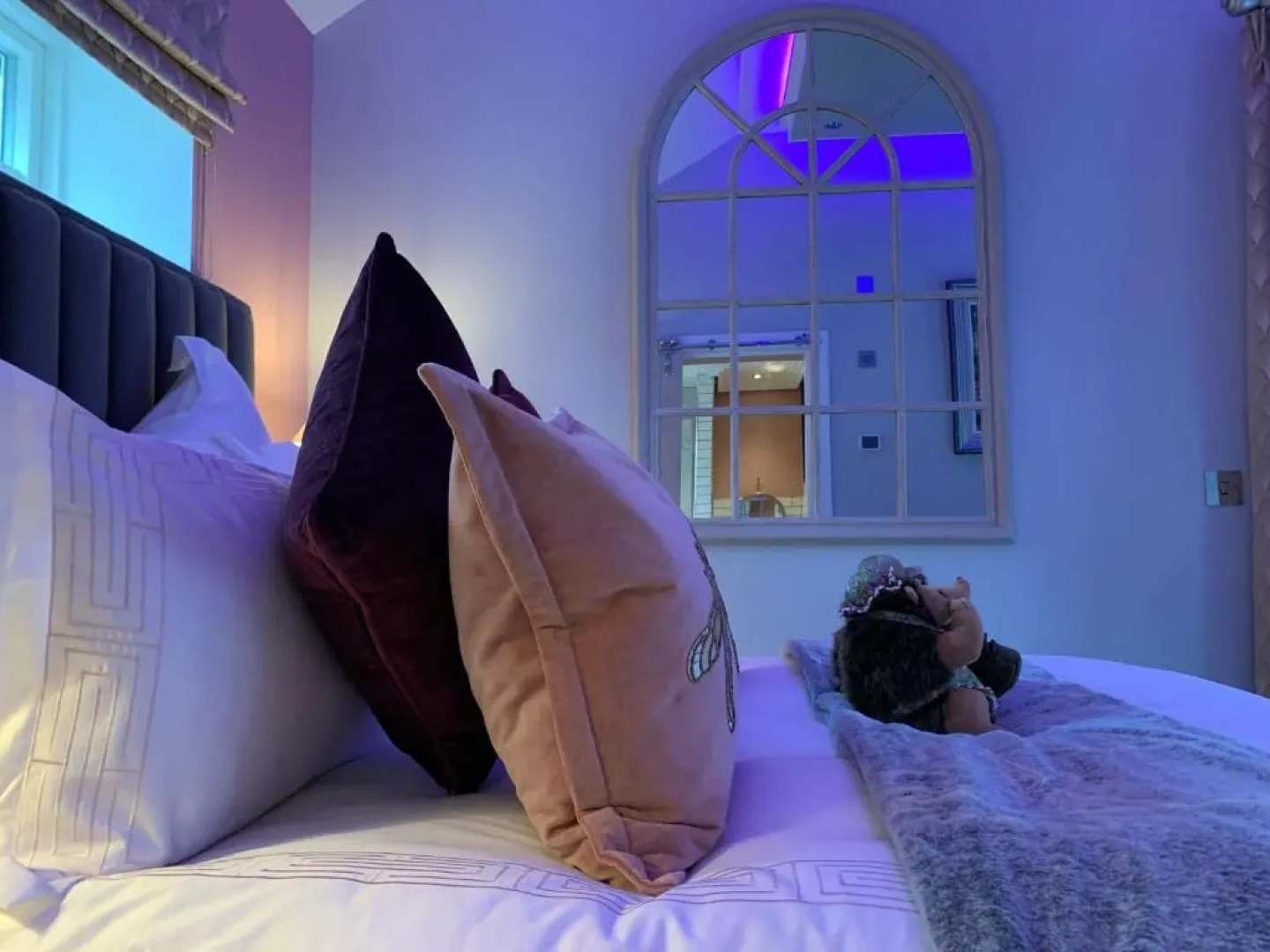 Little Fox Lodge Hideaway Glencoe - 5 Star with Hot Tub overlooking Loch Linnhe