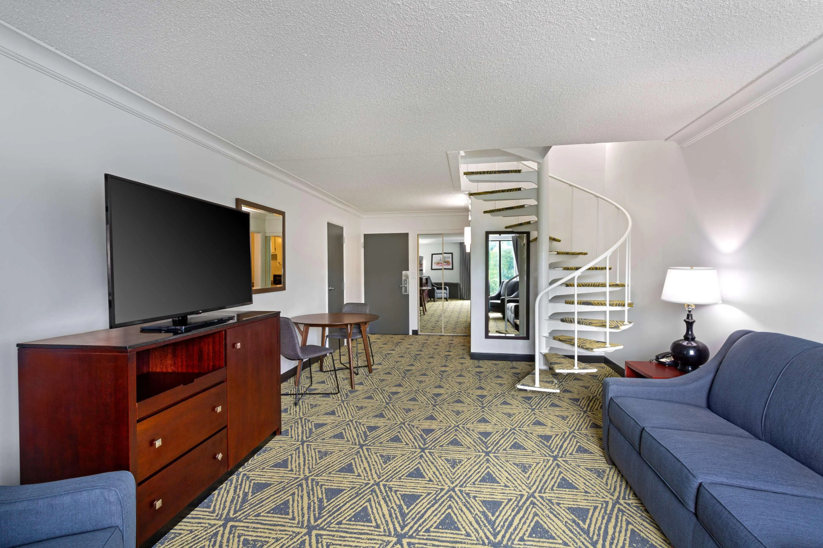 DoubleTree by Hilton Washington Meadow Lands Casino Area