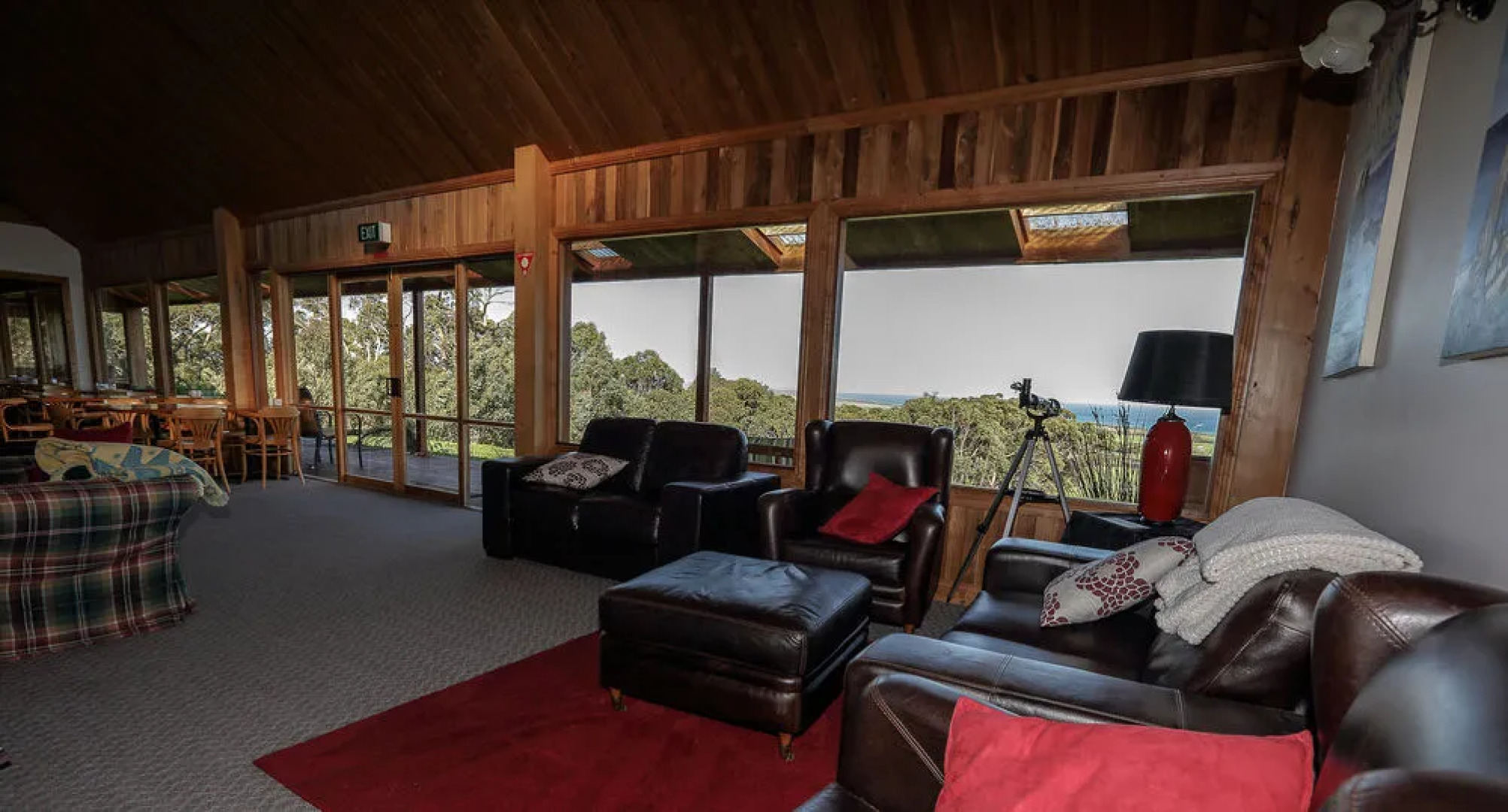 Waratah Lodge