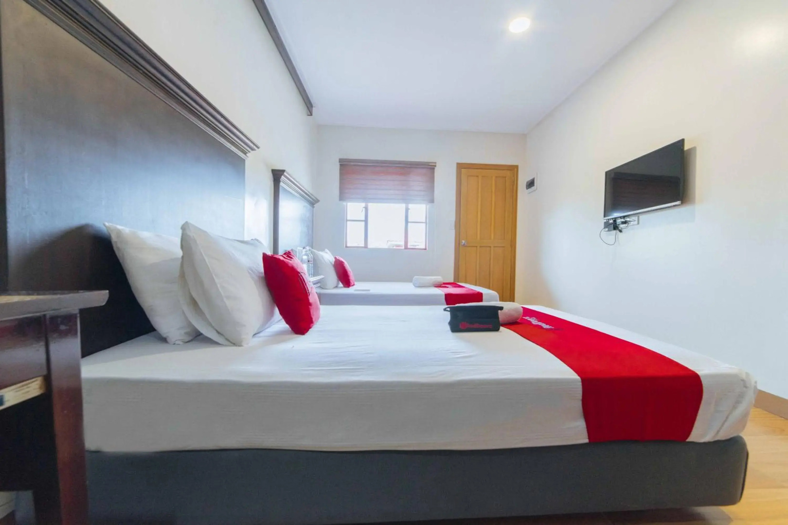 RedDoorz Plus @ Starhomes Olivianville