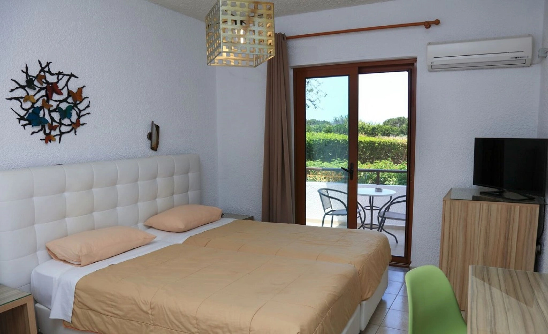 Vallian Village Hotel