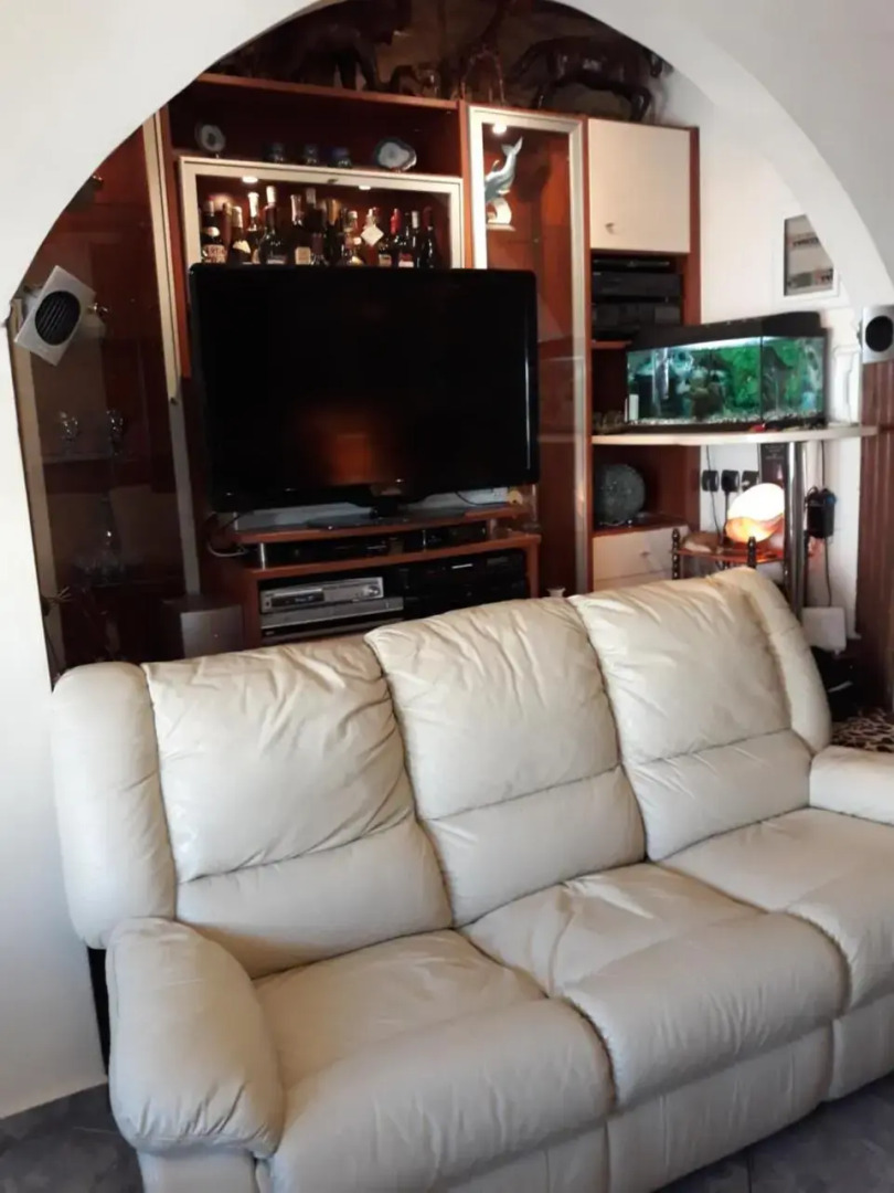 Mandy's complete luxury flat