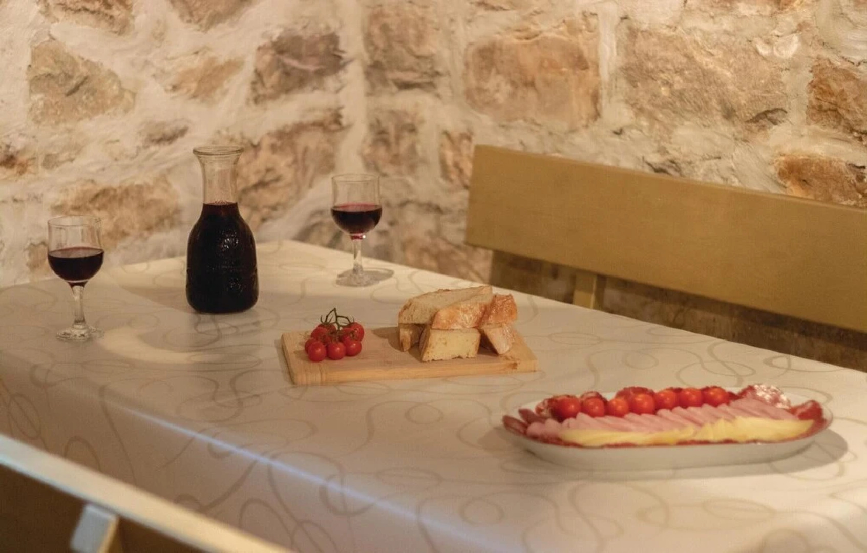 Nice Home in Kucice With Wifi and 4 Bedrooms