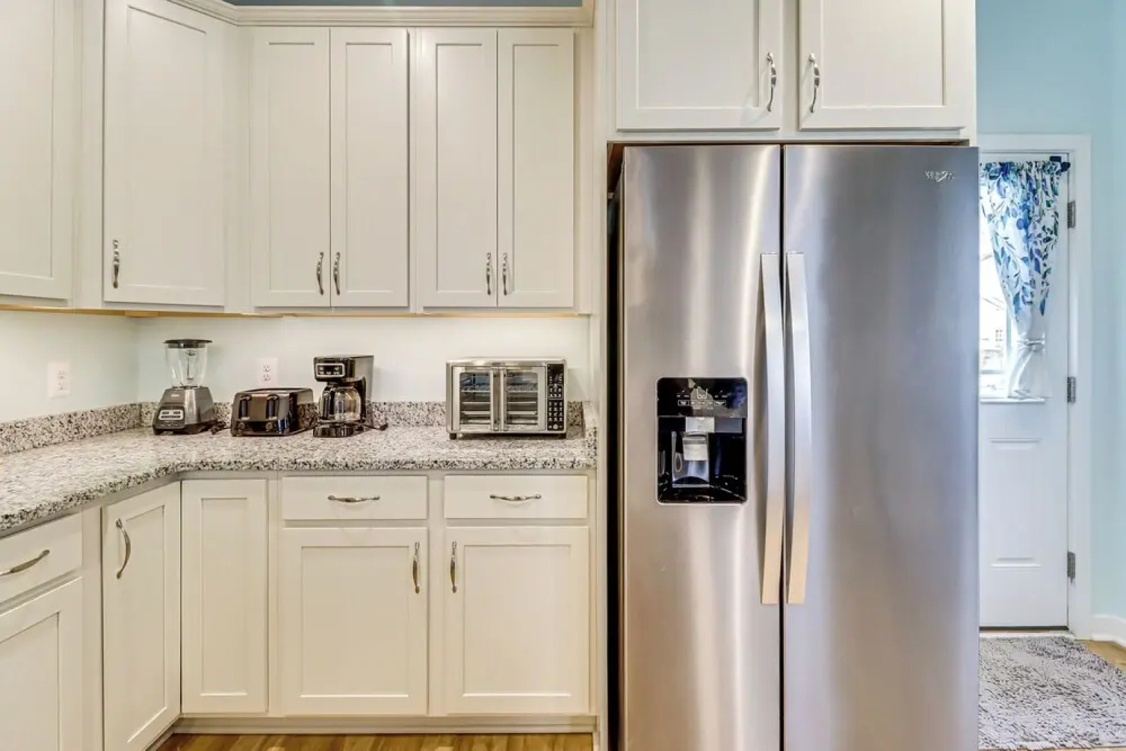 Walk to Bay: Home w/ Fenced Yard in Colonial Beach