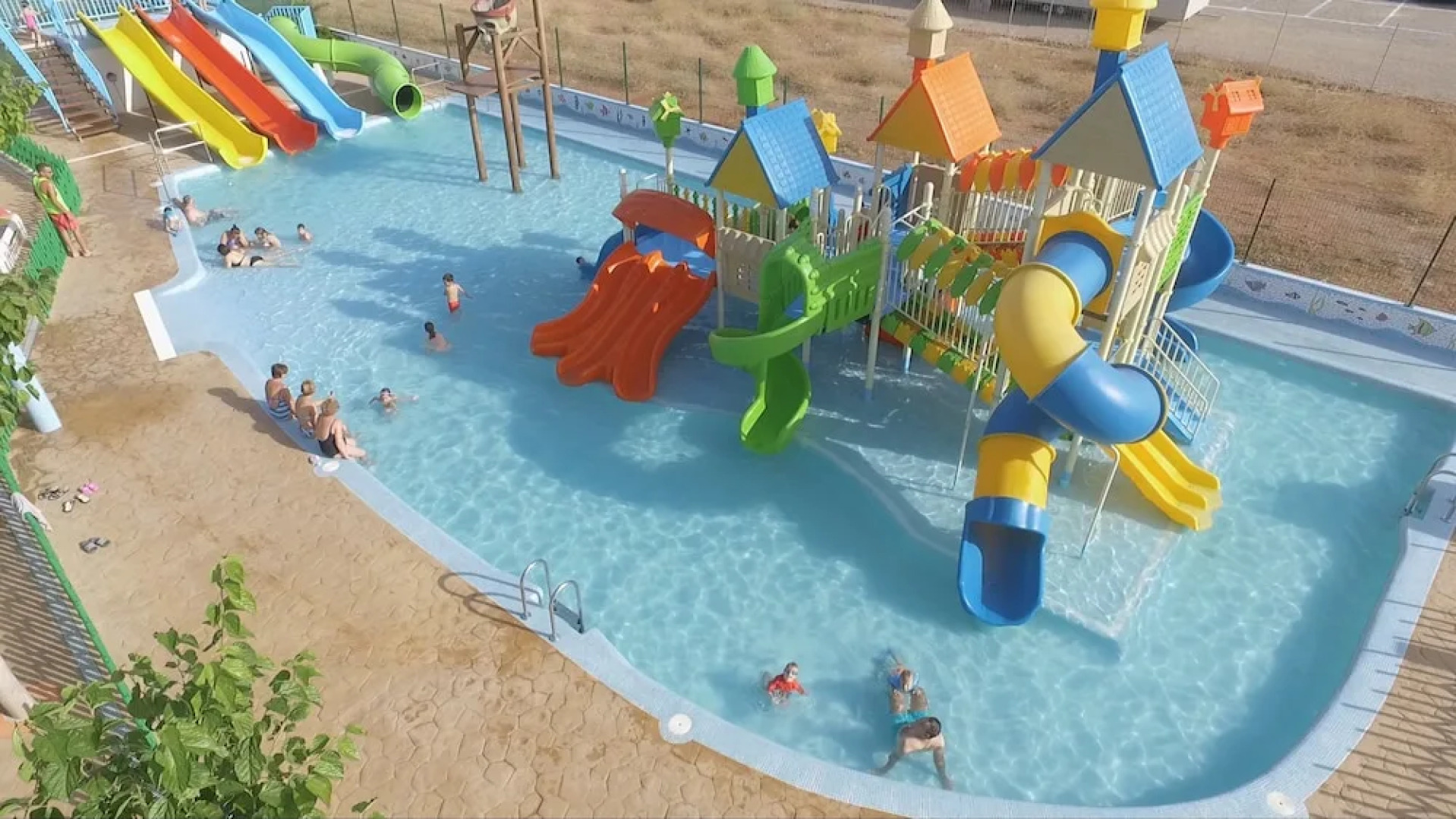 Camping y Bungalows Monmar