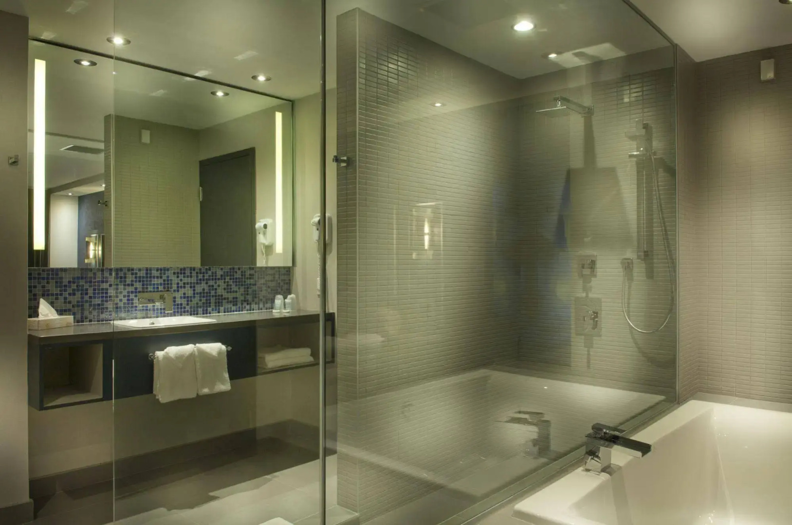 Ramada by Wyndham Laval