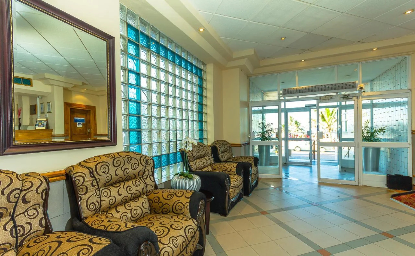 Gooderson Beach Hotel