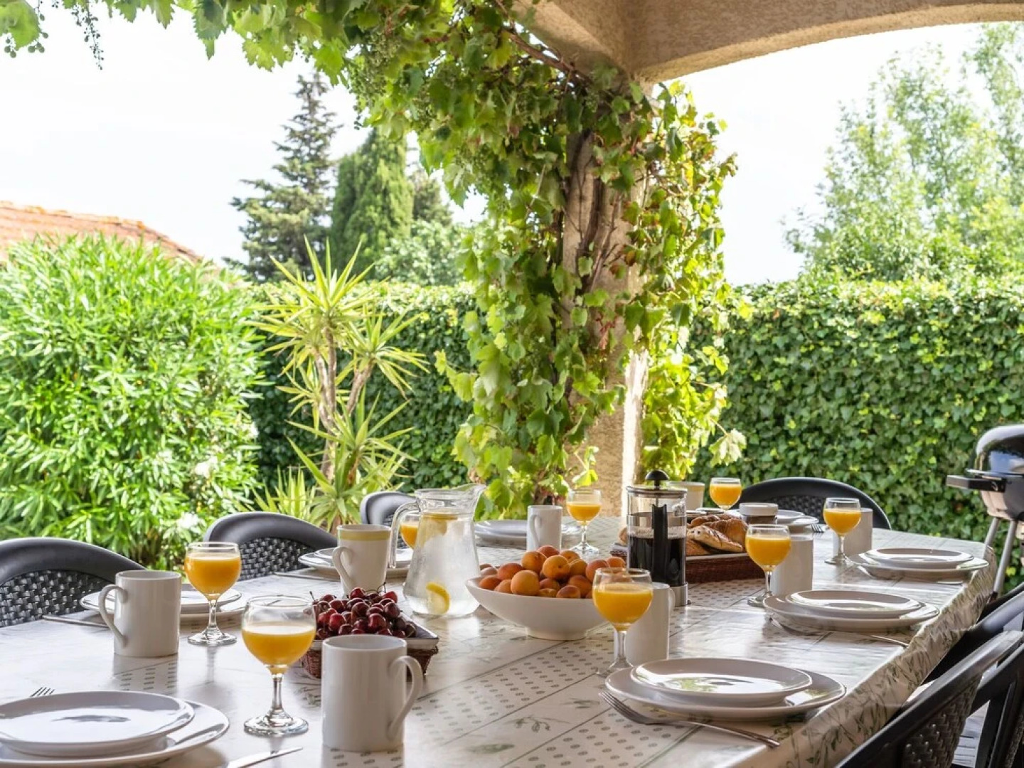 Superb Villa in Olonzac With Swimming Pool, Close to Lake