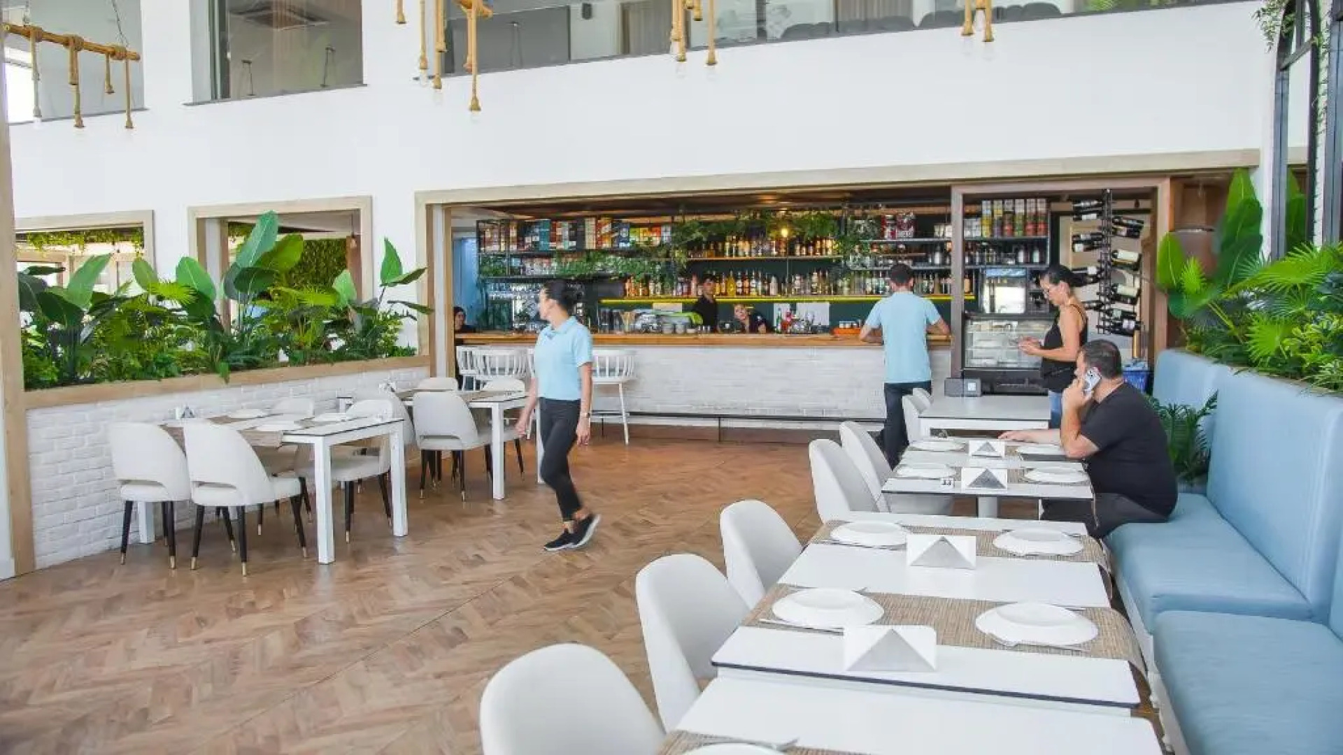 Four Seasons Life Apartments