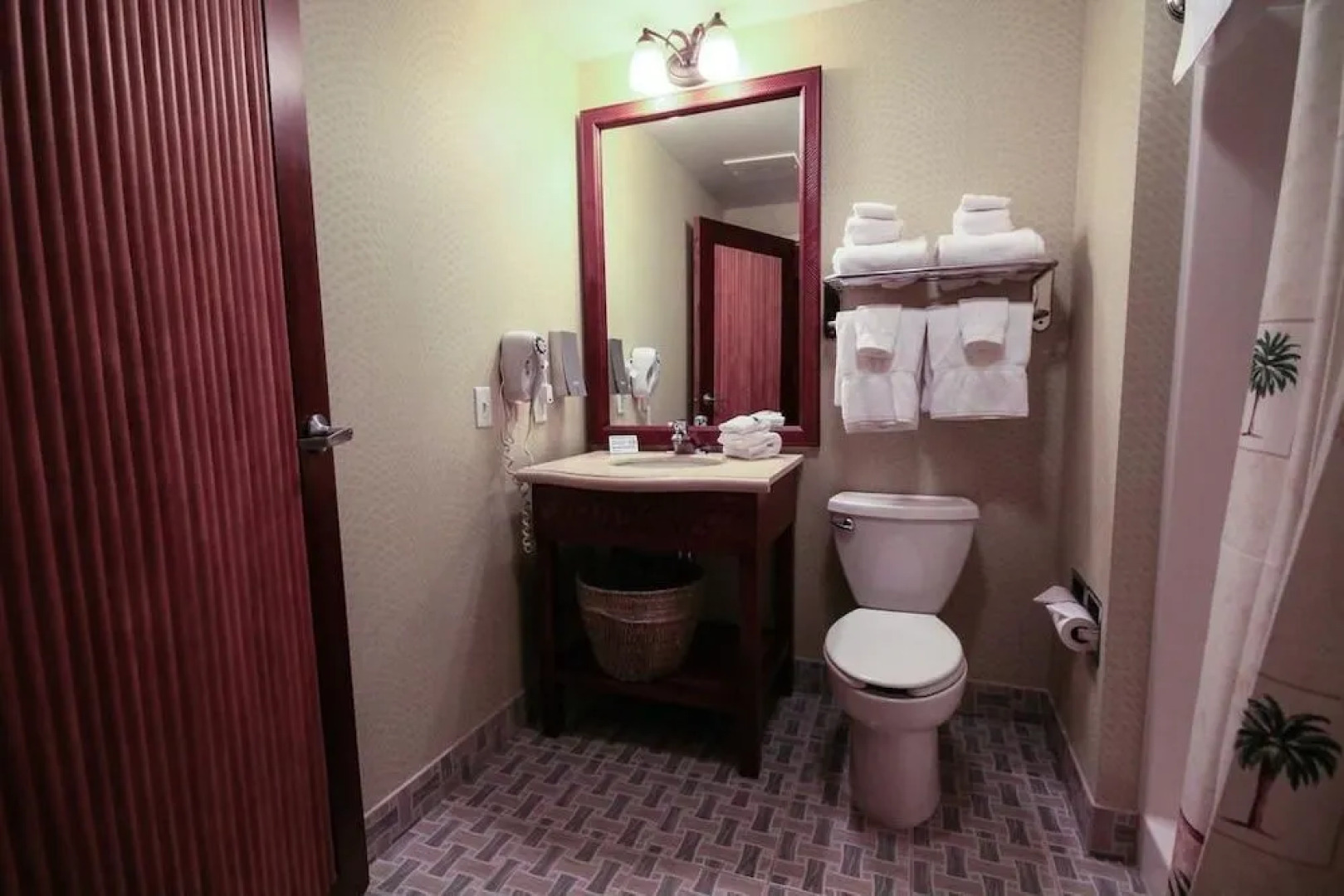 Maui Sands Resort & Indoor Water Park