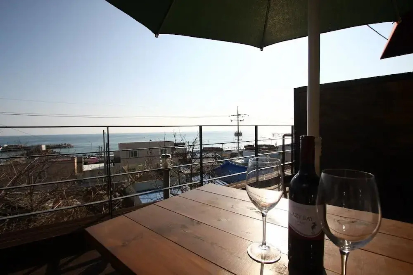 Prada Hotel & Pension