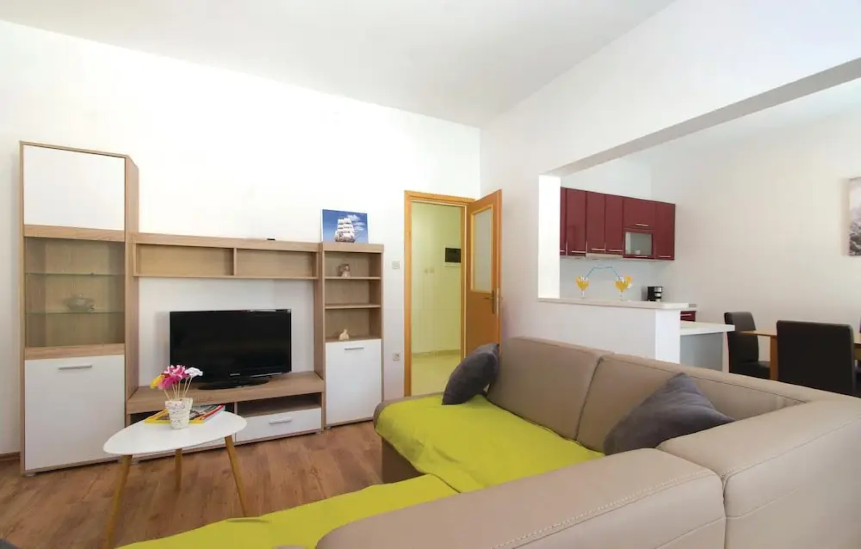 Nice Home in Zavalatica With Wifi and 2 Bedrooms