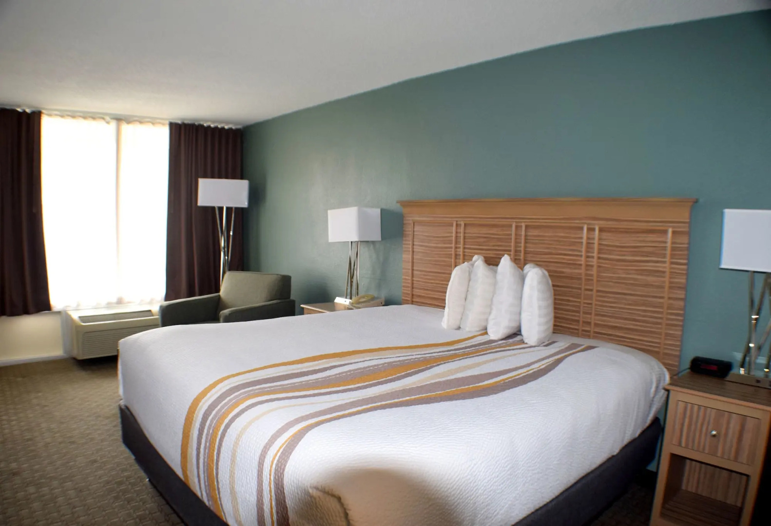 Chestnut Tree Inn - Cherokee