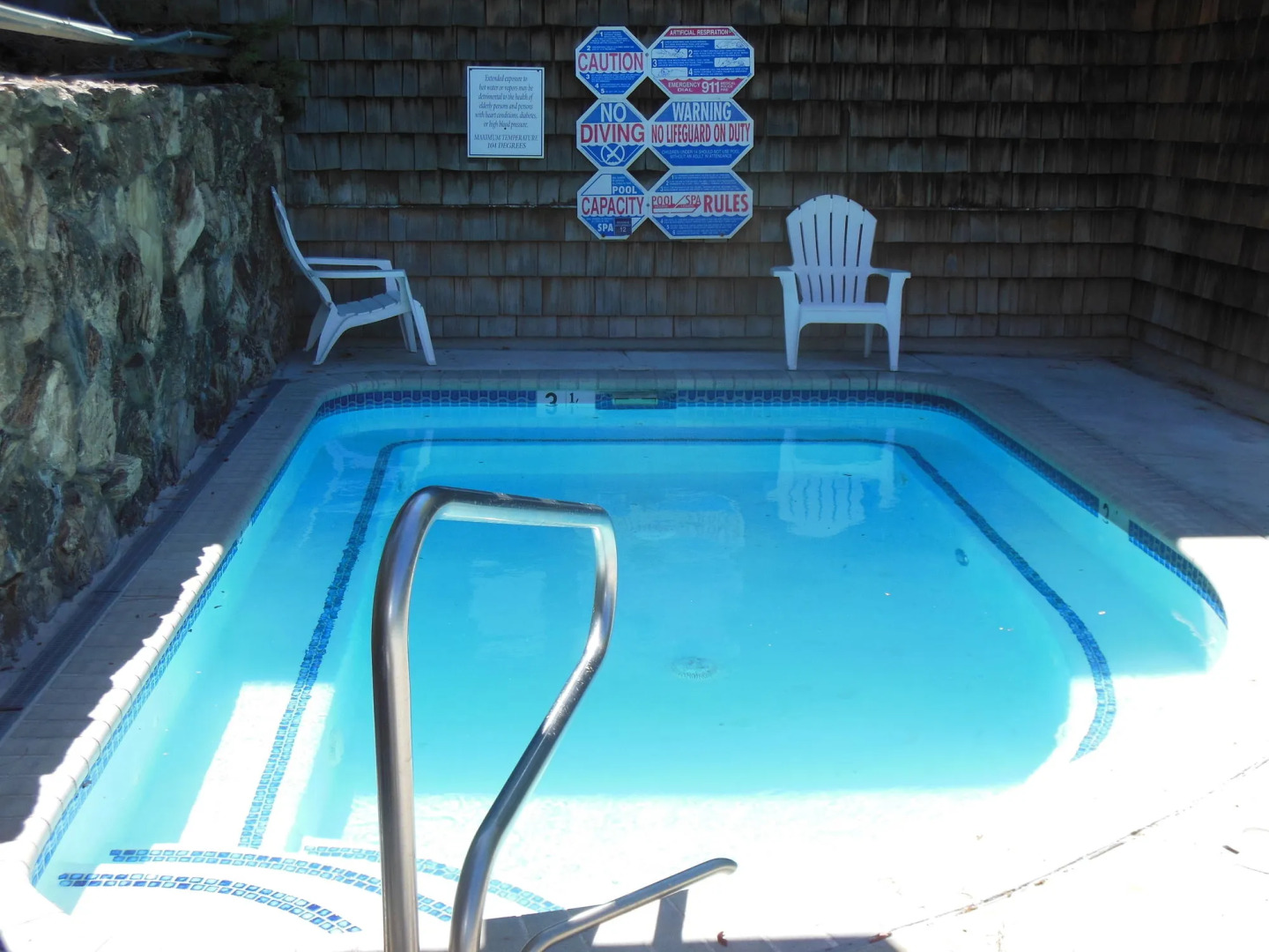 Lakeside Inn and Casino