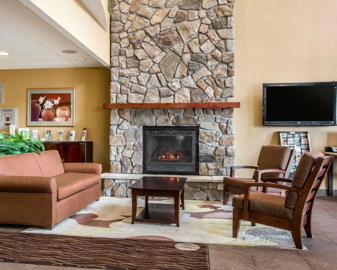 Comfort Inn & Suites adj to Akwesasne Mohawk Casino