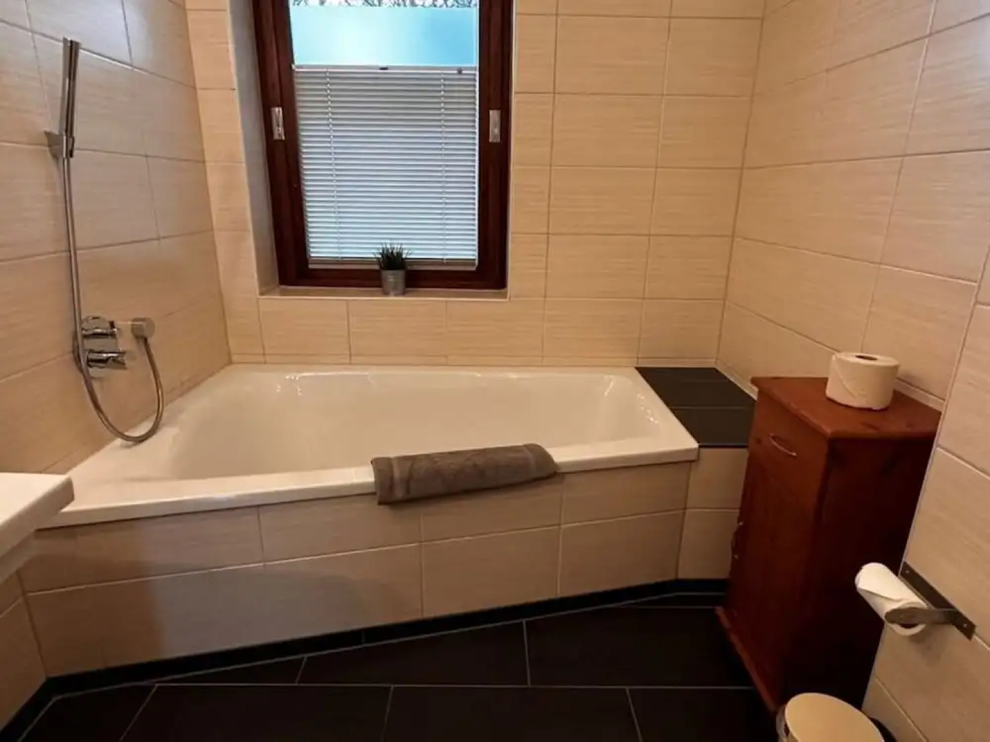 Habel Modern Retreat