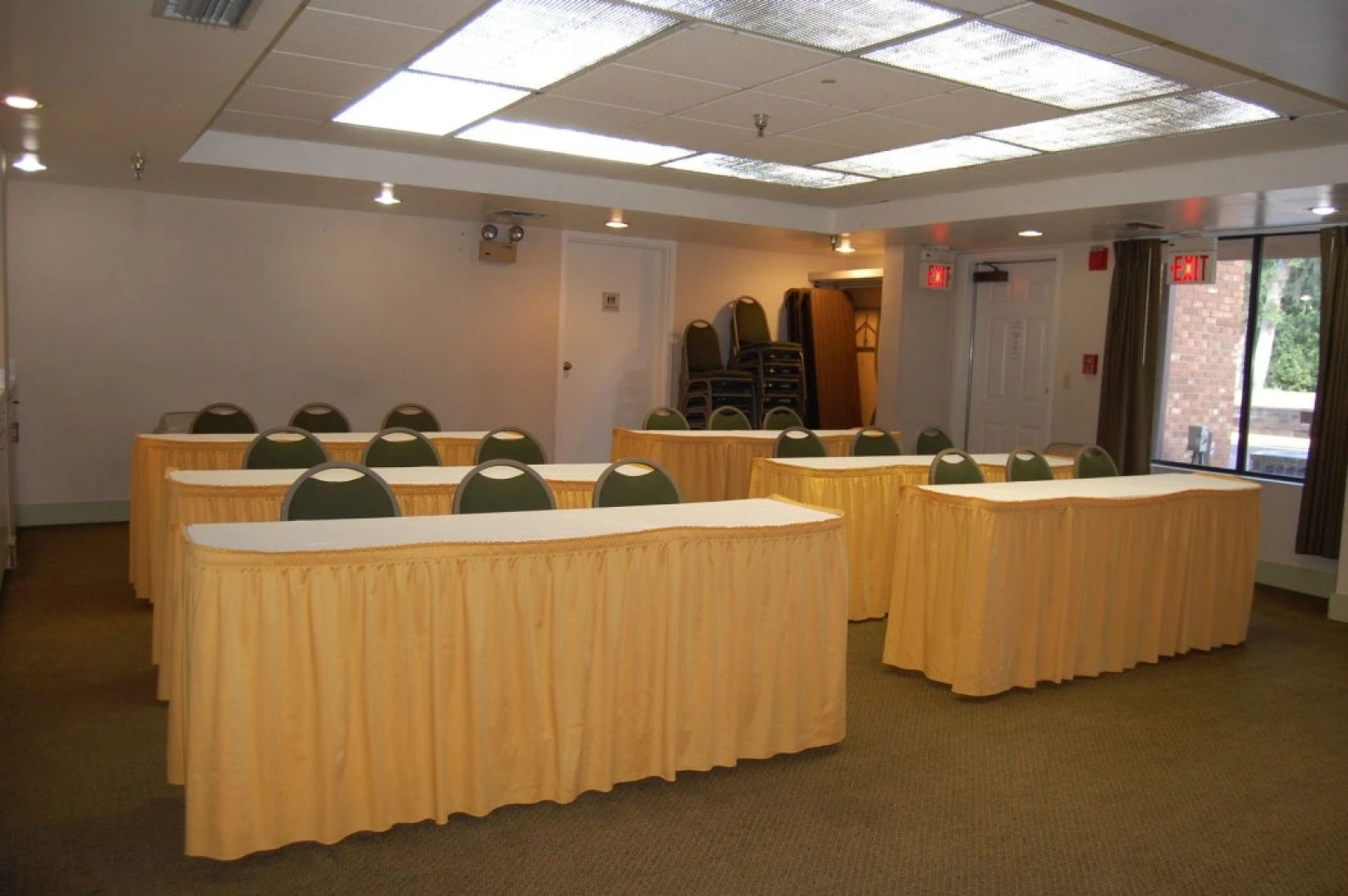 Ramada By Wyndham Temple Terrace/Tampa North