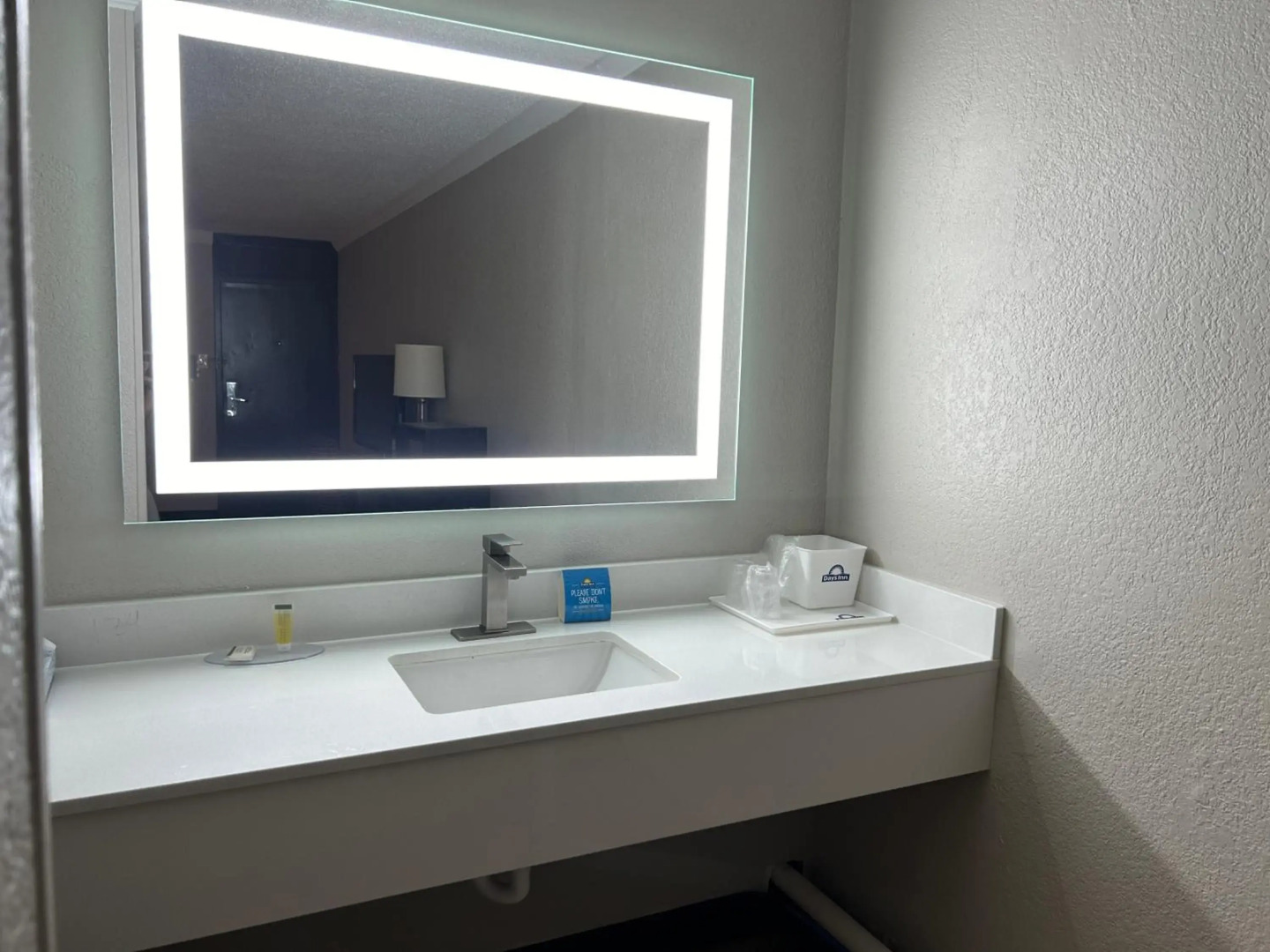 Days Inn by Wyndham Hinesville Near Fort Stewart