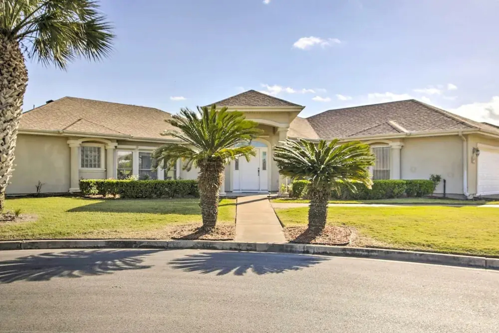 Bright Laguna Vista Home w/ Community Pool!