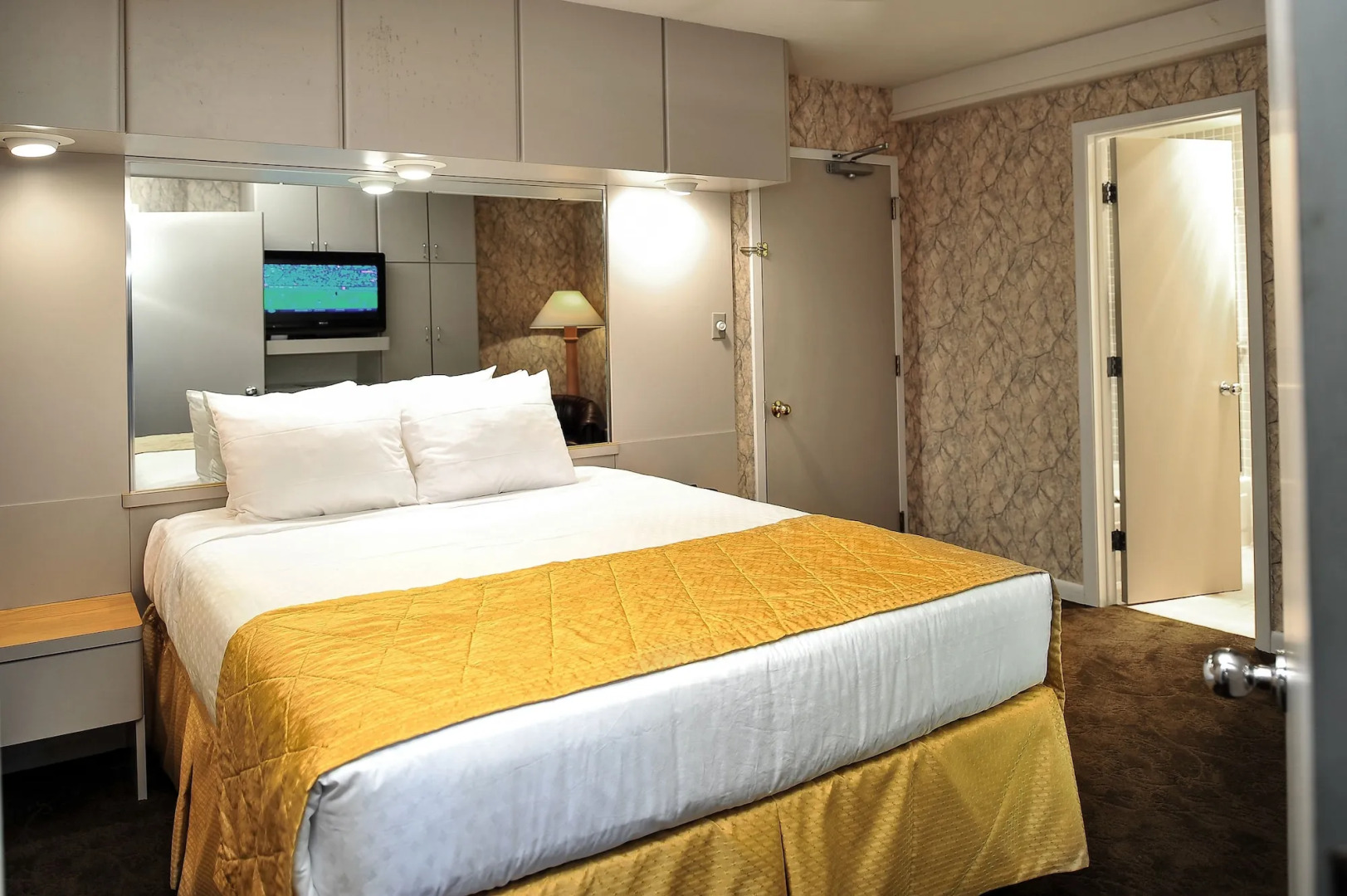 The Historic Crags Lodge